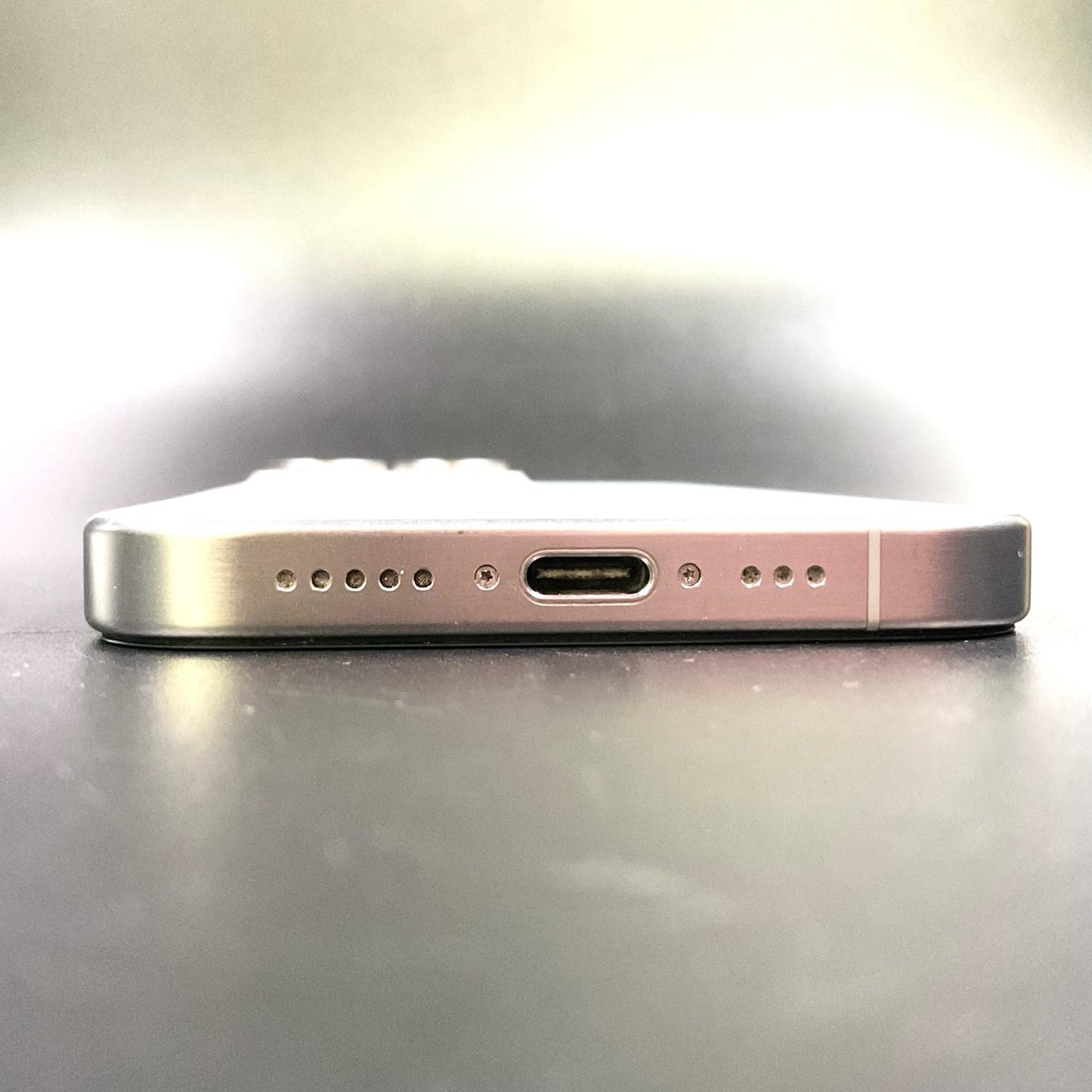 【最速発送】Apple iPhone iPhone 15 Pro 128GB White Titanium SIMフリー SIMフリー 白ロム【難有】 89%