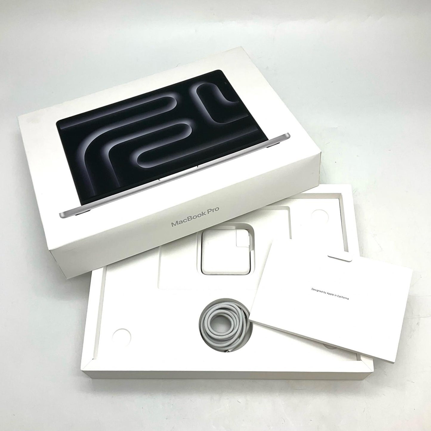 【全額返金保証】【最速発送】Apple MacBook Pro 14インチ 2024 Apple M4 16GB 512GB シルバー 100% 美品 動作確認済
