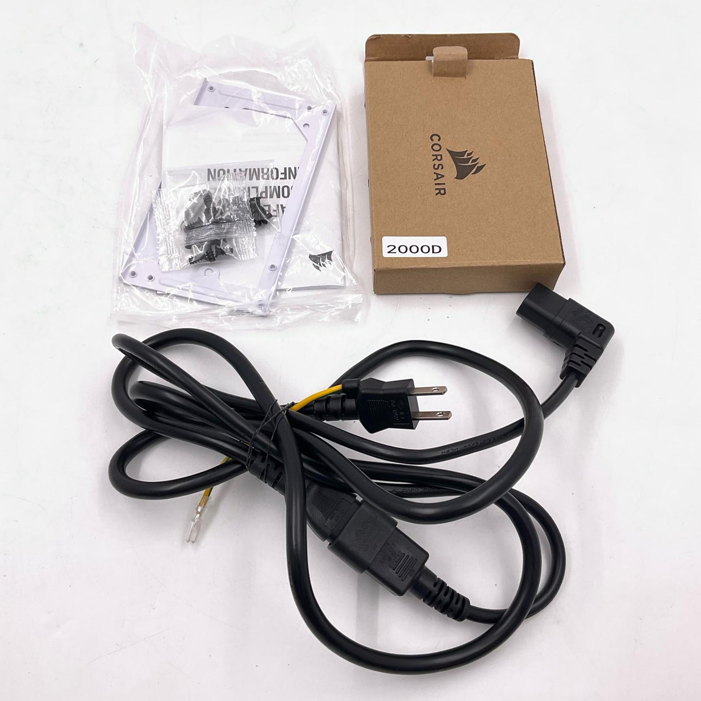 【全額返金保証】【最速発送】Corsair ケース Mini-ITX pcケース iCUE 2000D RGB Airflow 美品 動作確認済