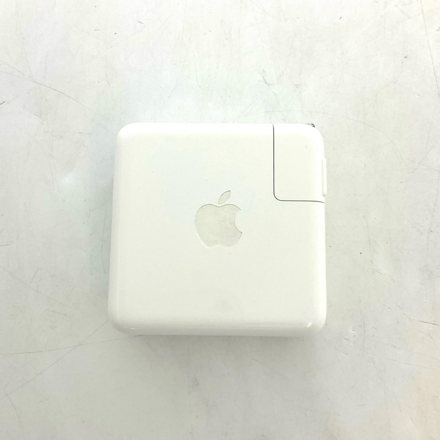 【全額返金保証】【最速発送】Apple MacBook Pro 13インチ 2022 Apple M2 24GB 512GB 動作確認済