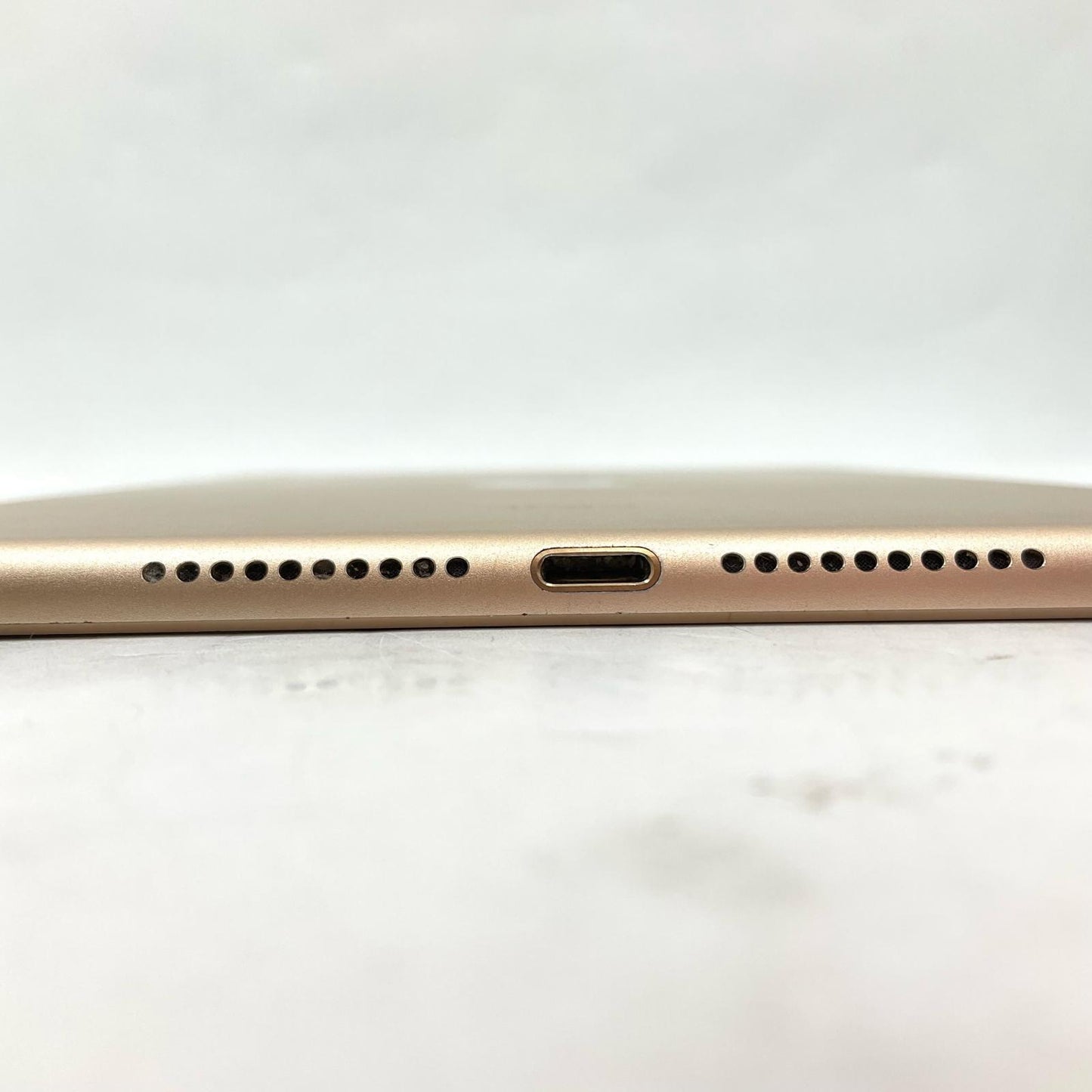 【最速発送】Apple iPad mini 7.9インチ 第4世代 64GB ゴールド Wi-Fi【難有】