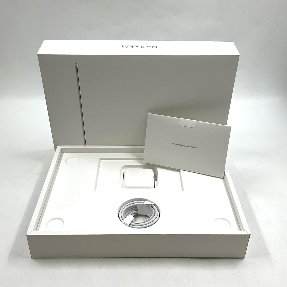 【全額返金保証】【最速発送】Apple MacBook Air 13インチ 2024 Apple M3 8GB 256GB シルバー 94% 美品 動作確認済