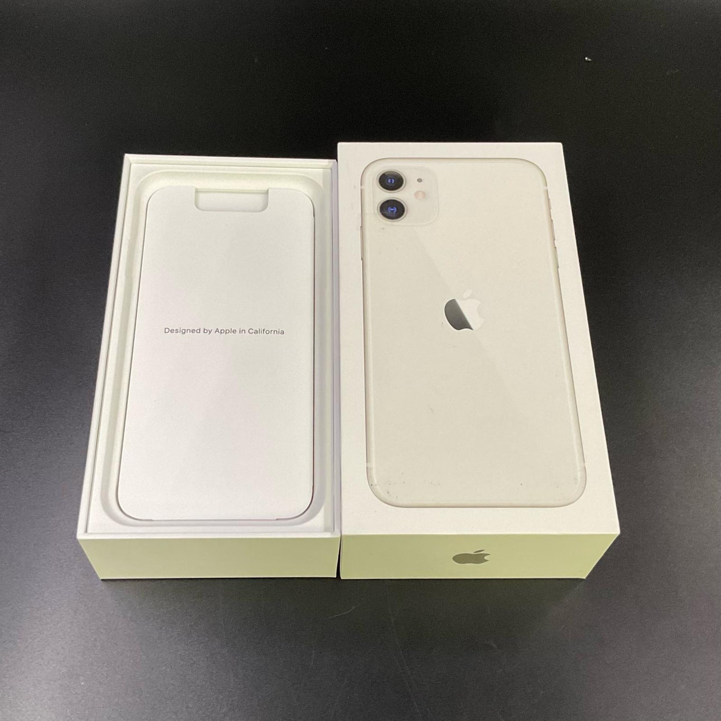 【全額返金保証】【最速発送】Apple iPhone iPhone 11 64GB ホワイト docomo 白ロム 動作確認済 76%