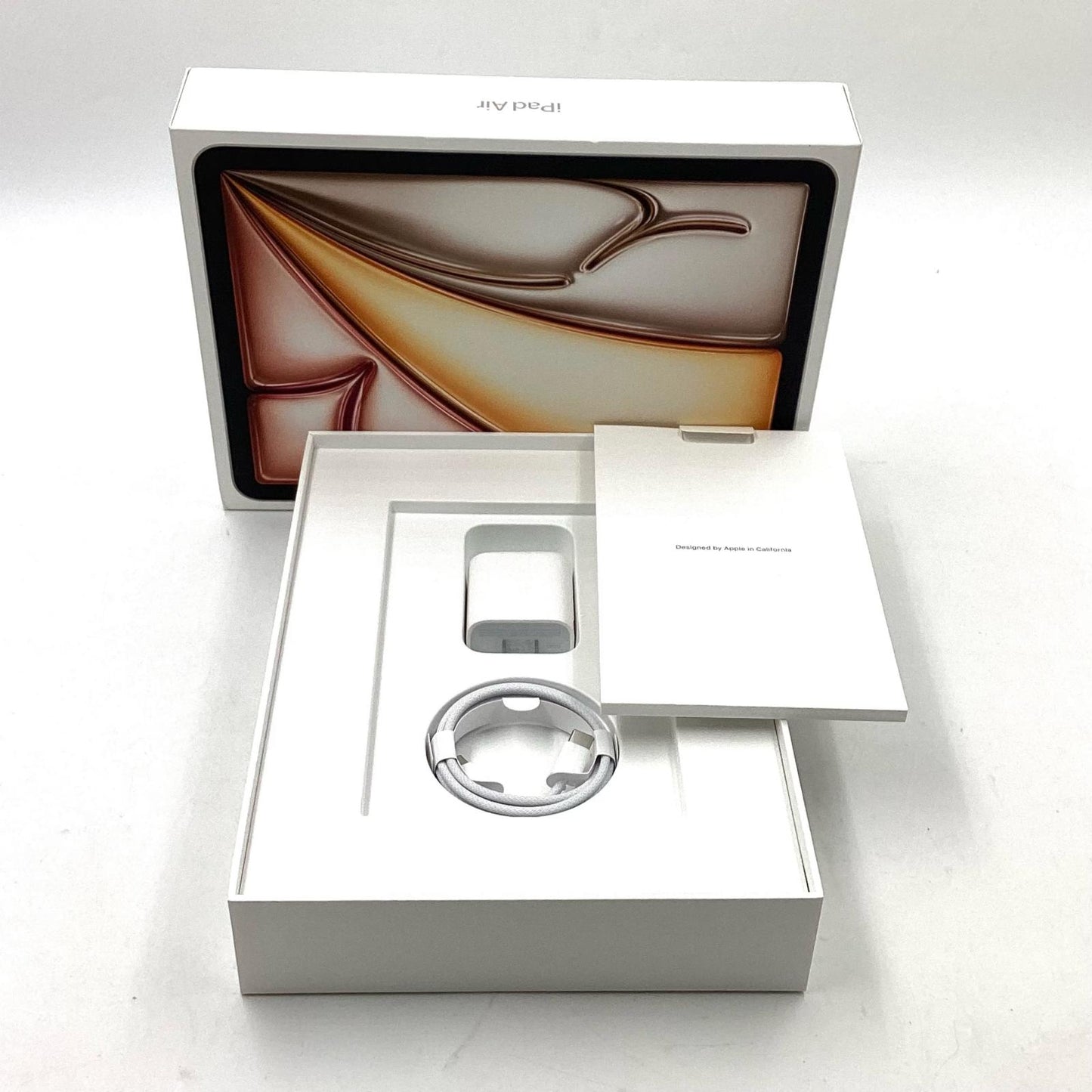 【全額返金保証】【最速発送】Apple iPad Air 11インチ 第7世代 128GB スターライト Wi-Fi 超美品 動作確認済