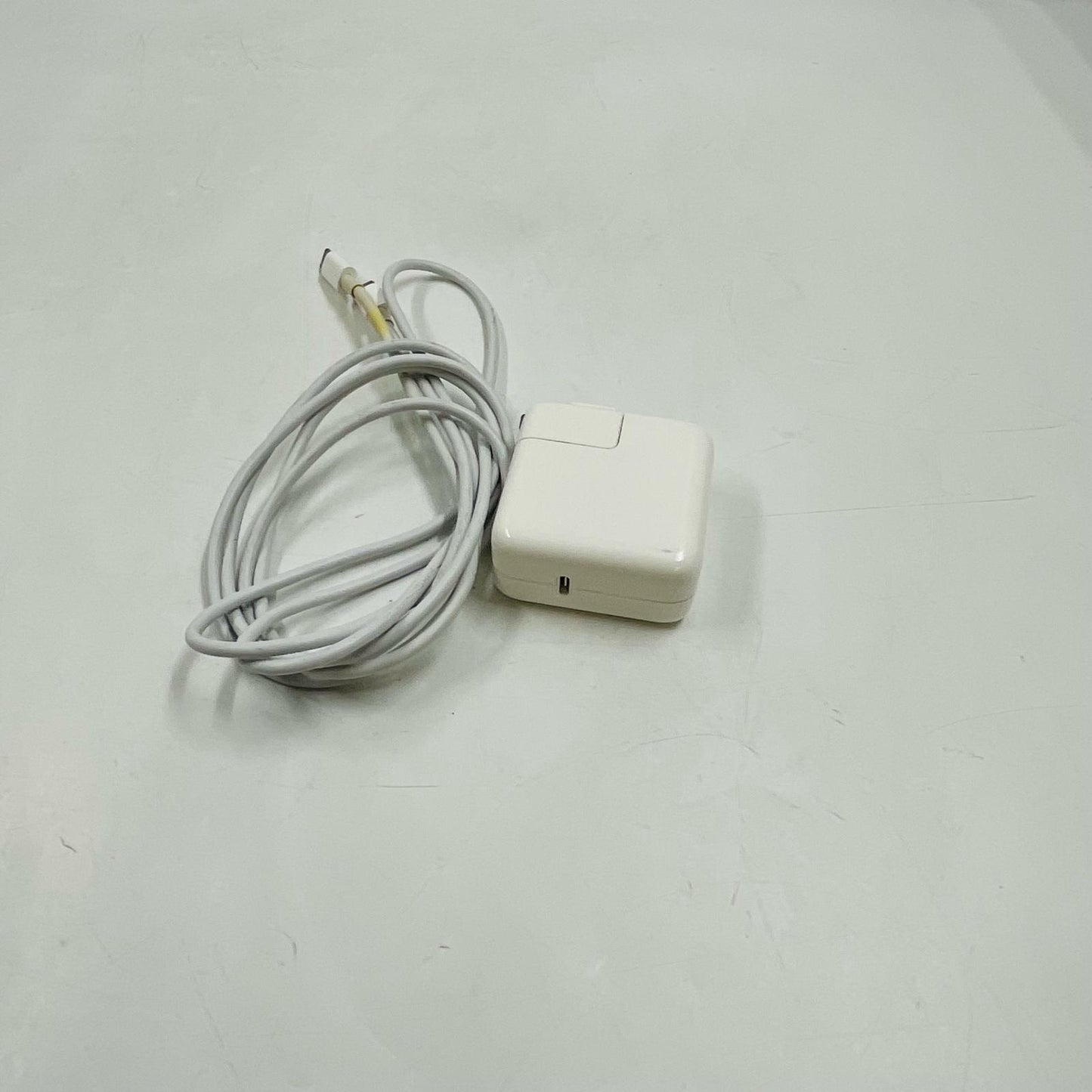 【全額返金保証】【最速発送】Apple MacBook Air 13.3インチ 2020 Apple M1 8GB 256GB スペースグレイ 96% 美品 動作確認済