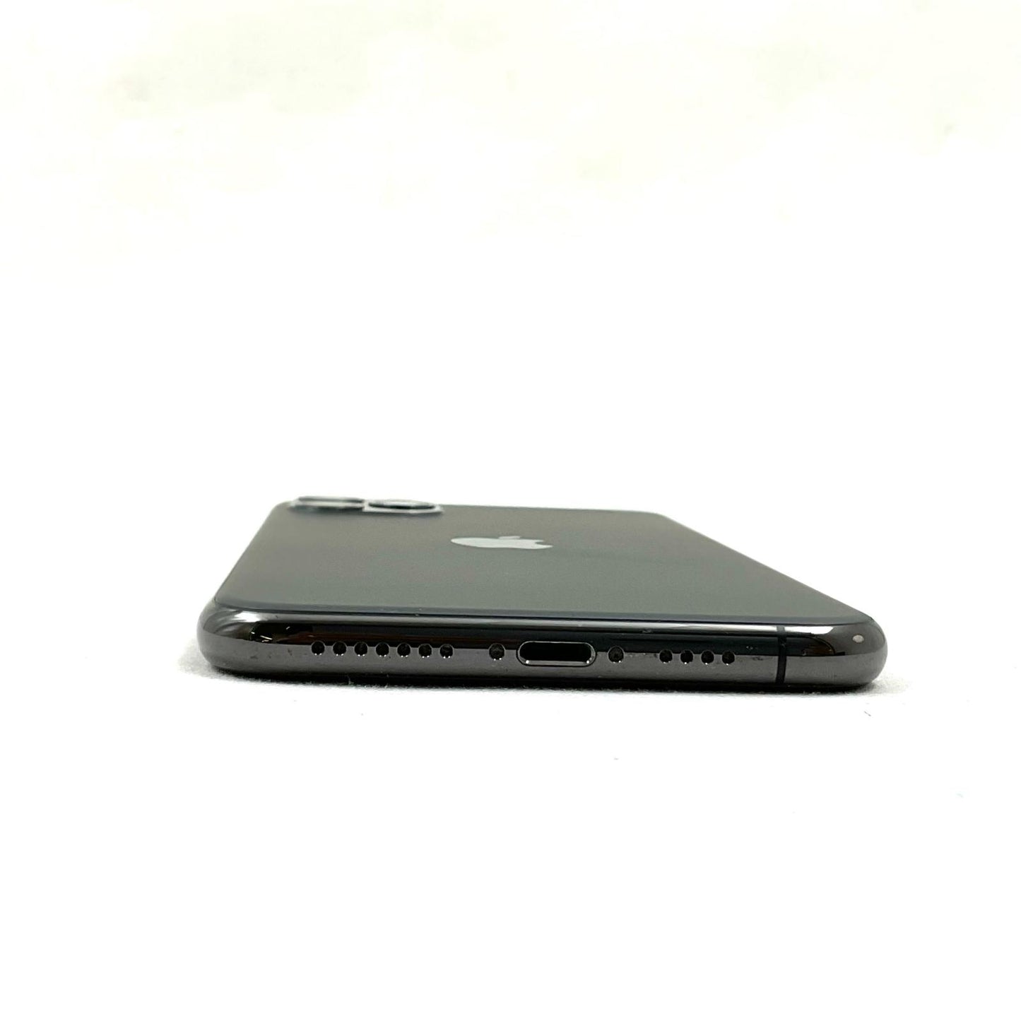 【全額返金保証】【最速発送】Apple iPhone iPhone 11 Pro Max 256GB スペースグレイ docomo 白ロム 動作確認済 77%