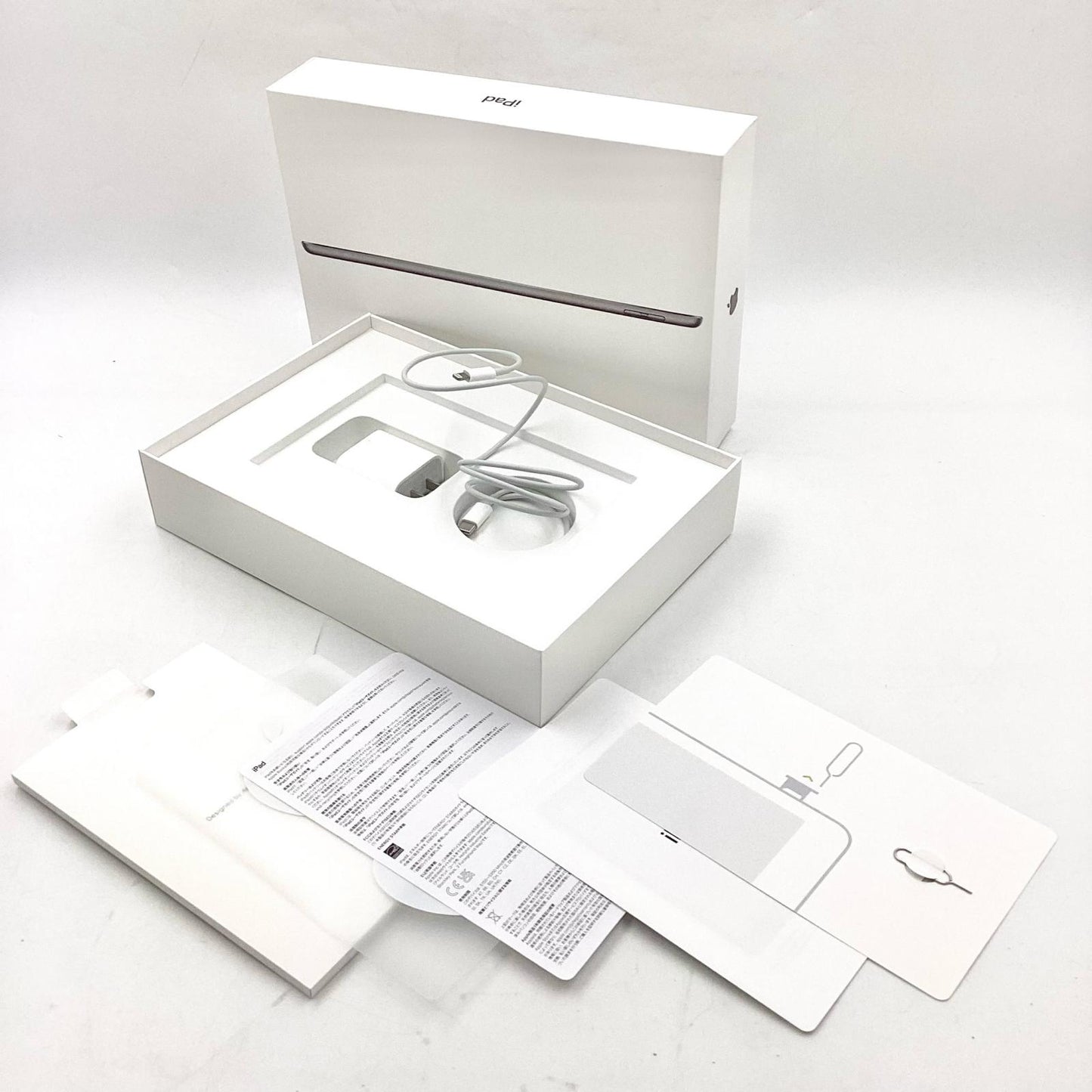 【全額返金保証】【最速発送】Apple iPad iPad 10.2インチ 第9世代 64GB スペースグレイ WiFi+Cellular Softbank 白ロム 美品 動作確認済