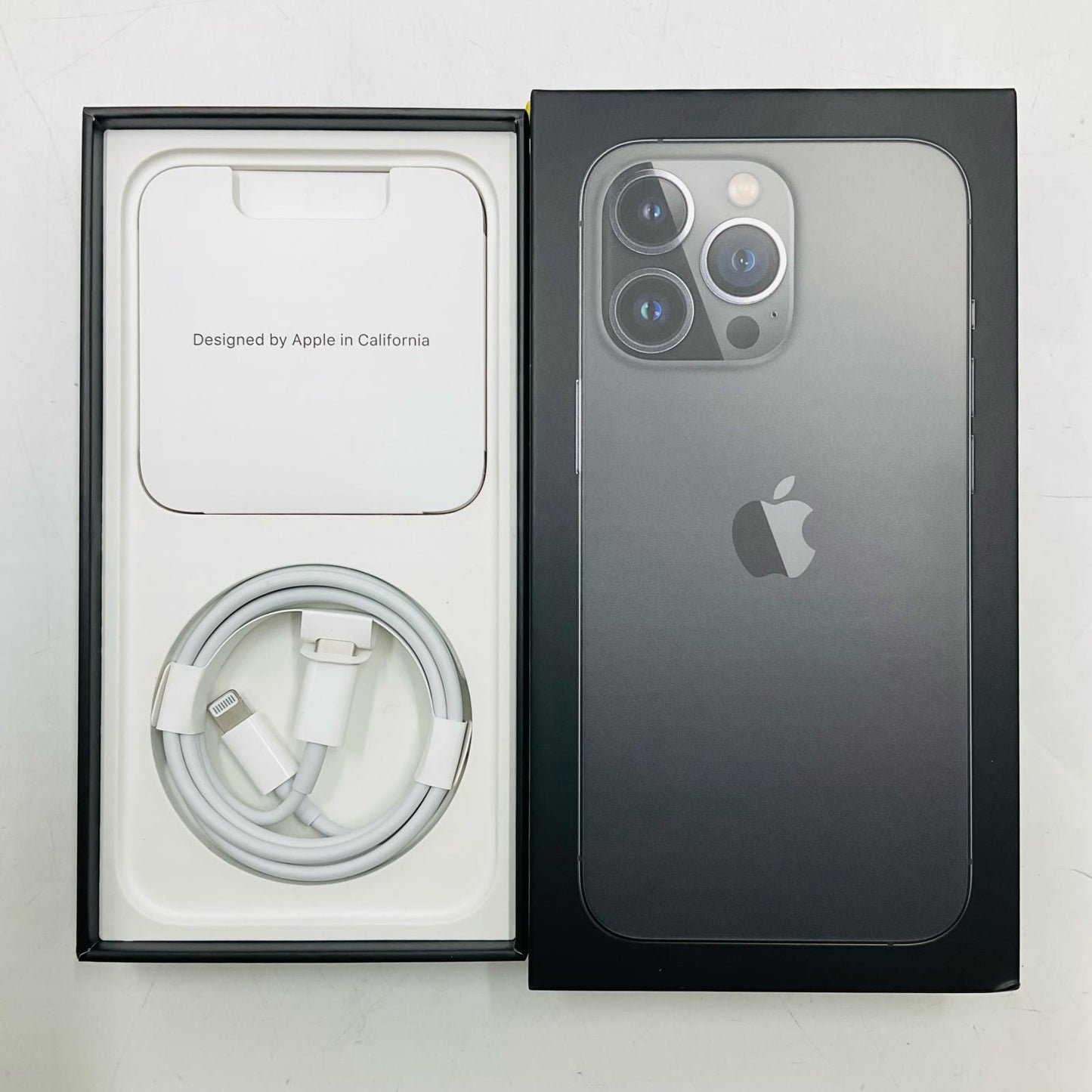 【全額返金保証】【最速発送】Apple iPhone iPhone 13 Pro 128GB グラファイト docomo 白ロム 動作確認済 74%