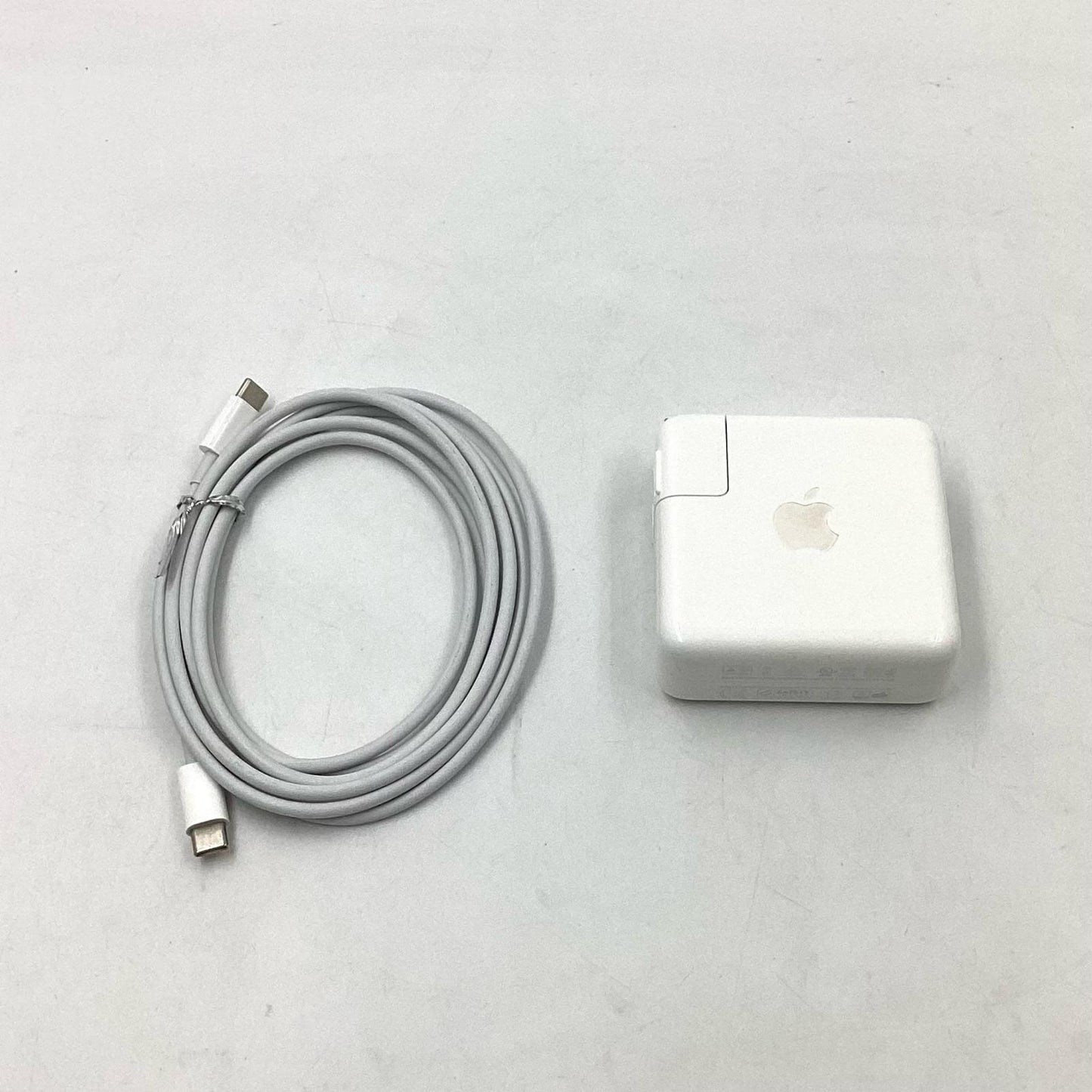 【全額返金保証】【最速発送】Apple MacBook Pro 13インチインチ 2022 Apple M2 16GB 512GB 動作確認済
