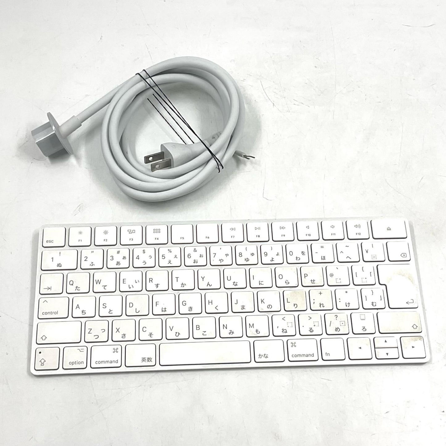 【最速発送】Apple iMac 21.5インチ クアッドコア intel core i3 8GB HDD 1TB シルバー【難有】