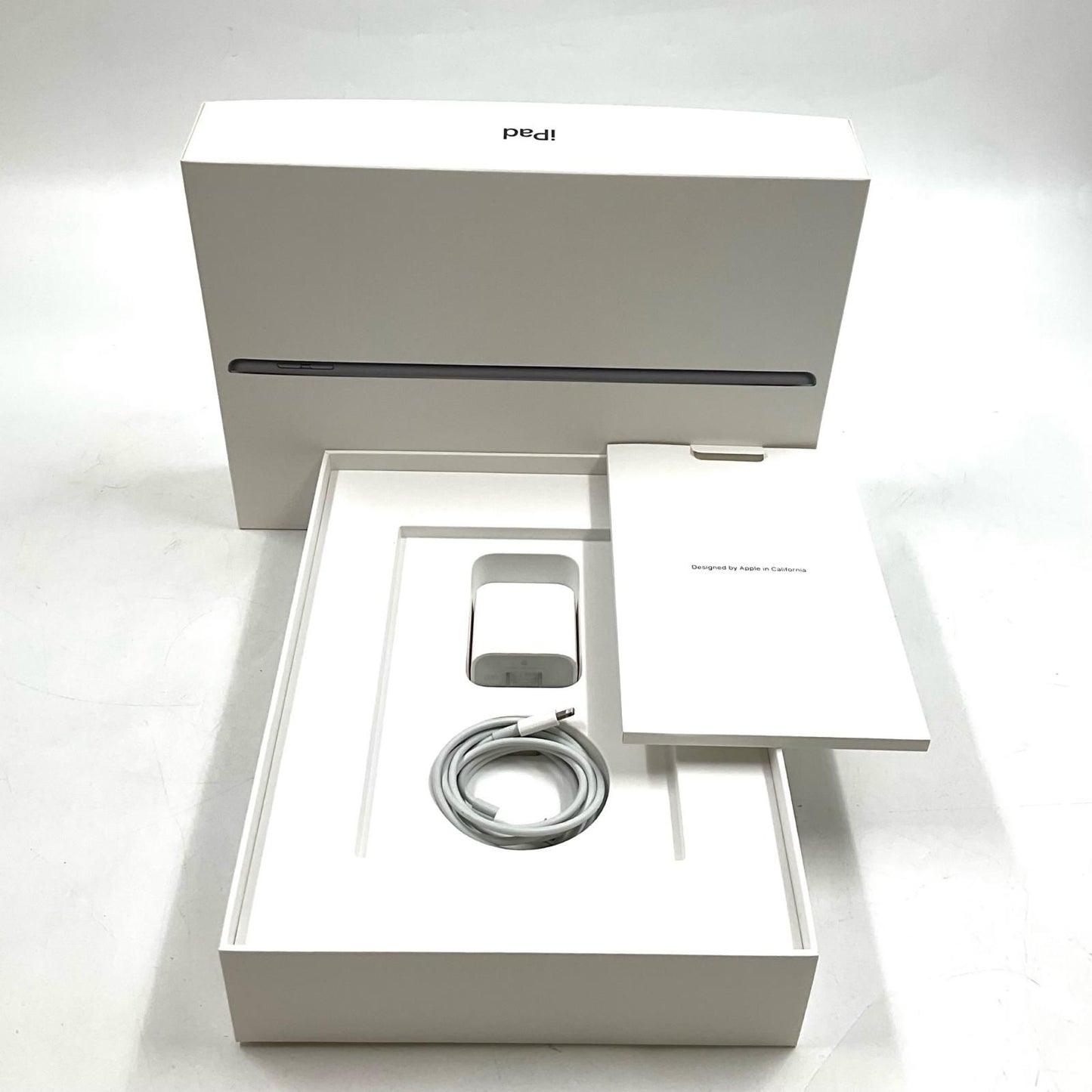 【全額返金保証】【最速発送】Apple iPad iPad 10.2インチ 第9世代 64GB スペースグレイ Wi-Fi 超美品 動作確認済