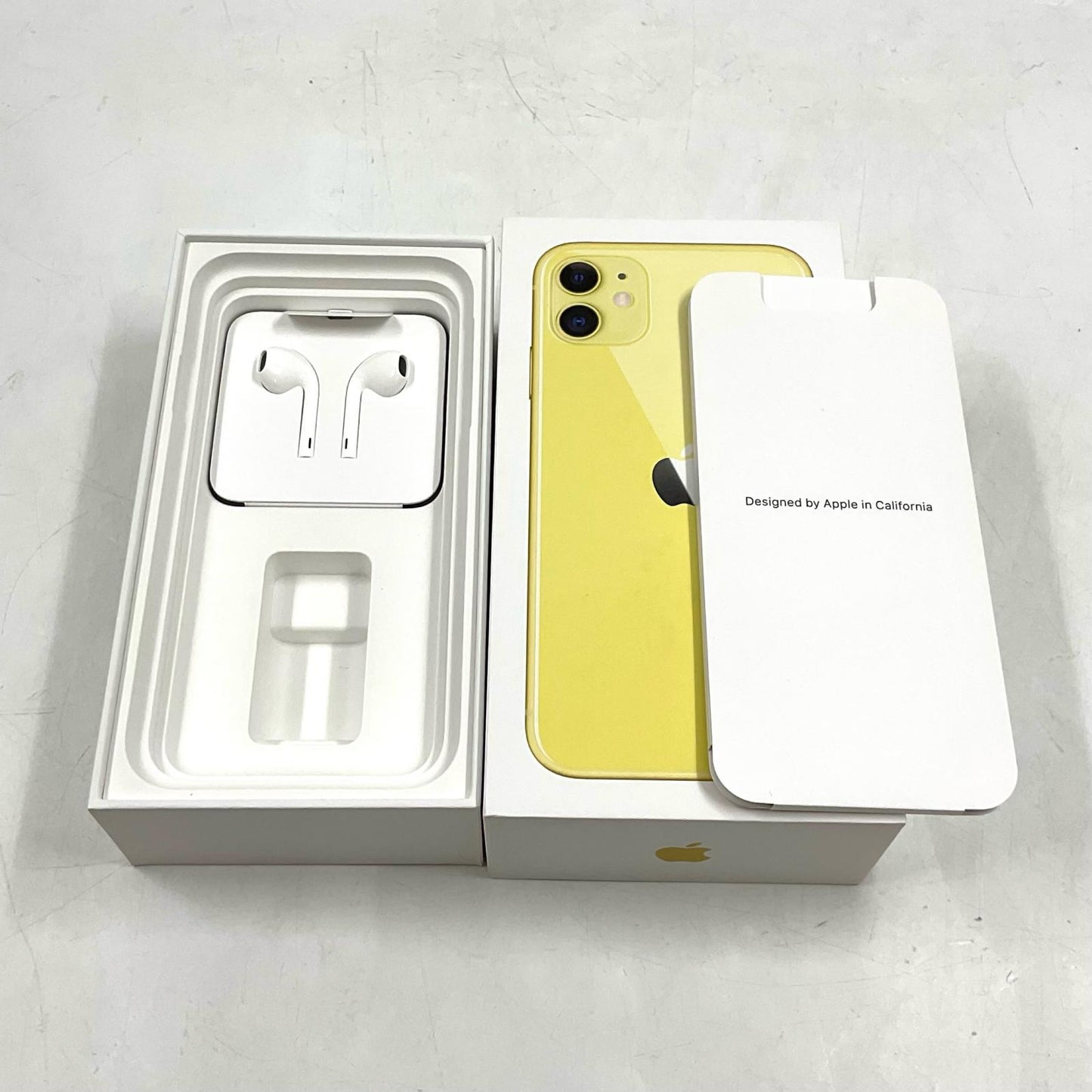 【全額返金保証】【最速発送】Apple iPhone iPhone 11 64GB イエロー Softbank 白ロム 美品 動作確認済 83%