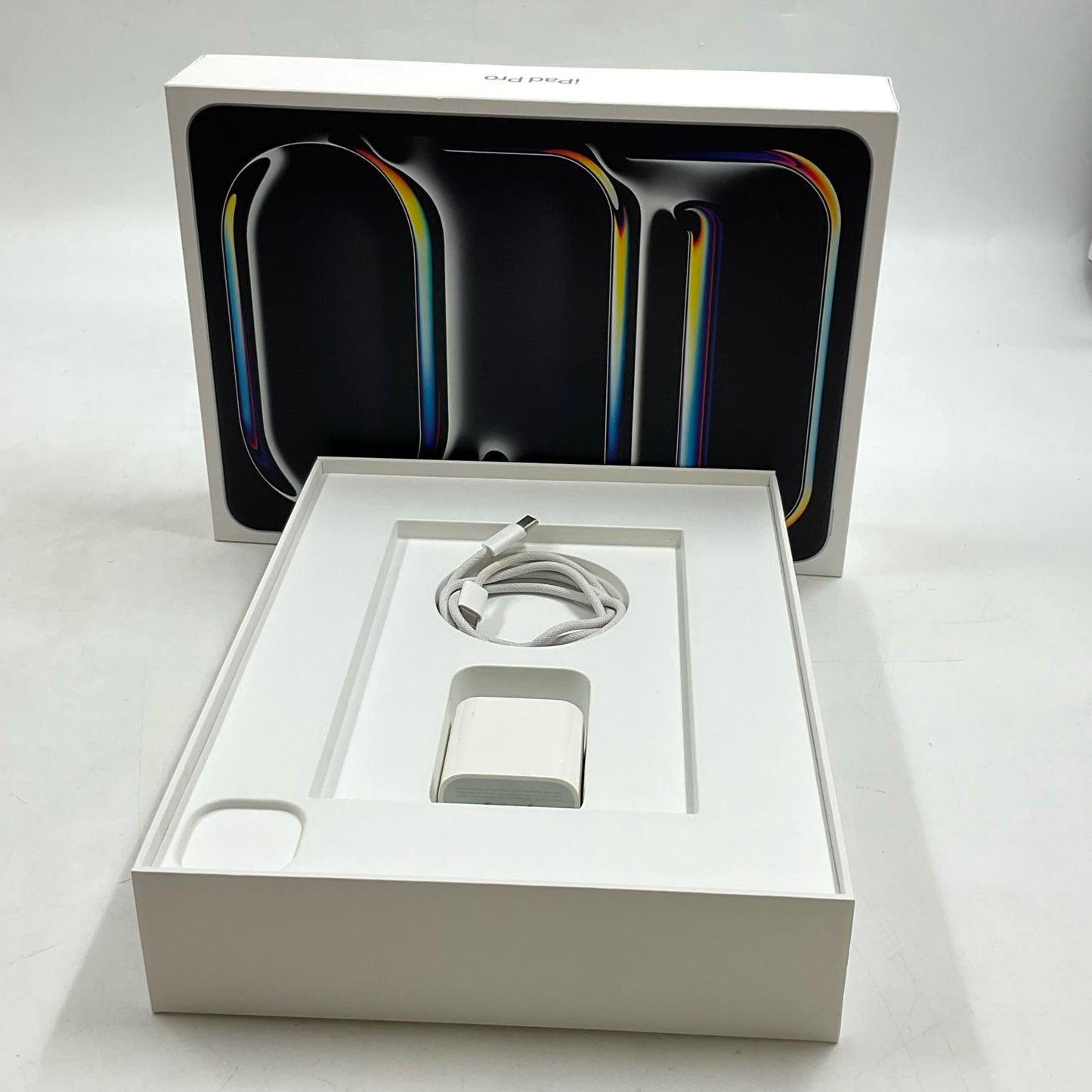 【全額返金保証】【最速発送】Apple iPad Pro M5 11インチ 256GB シルバー Wi-Fi 超美品 動作確認済