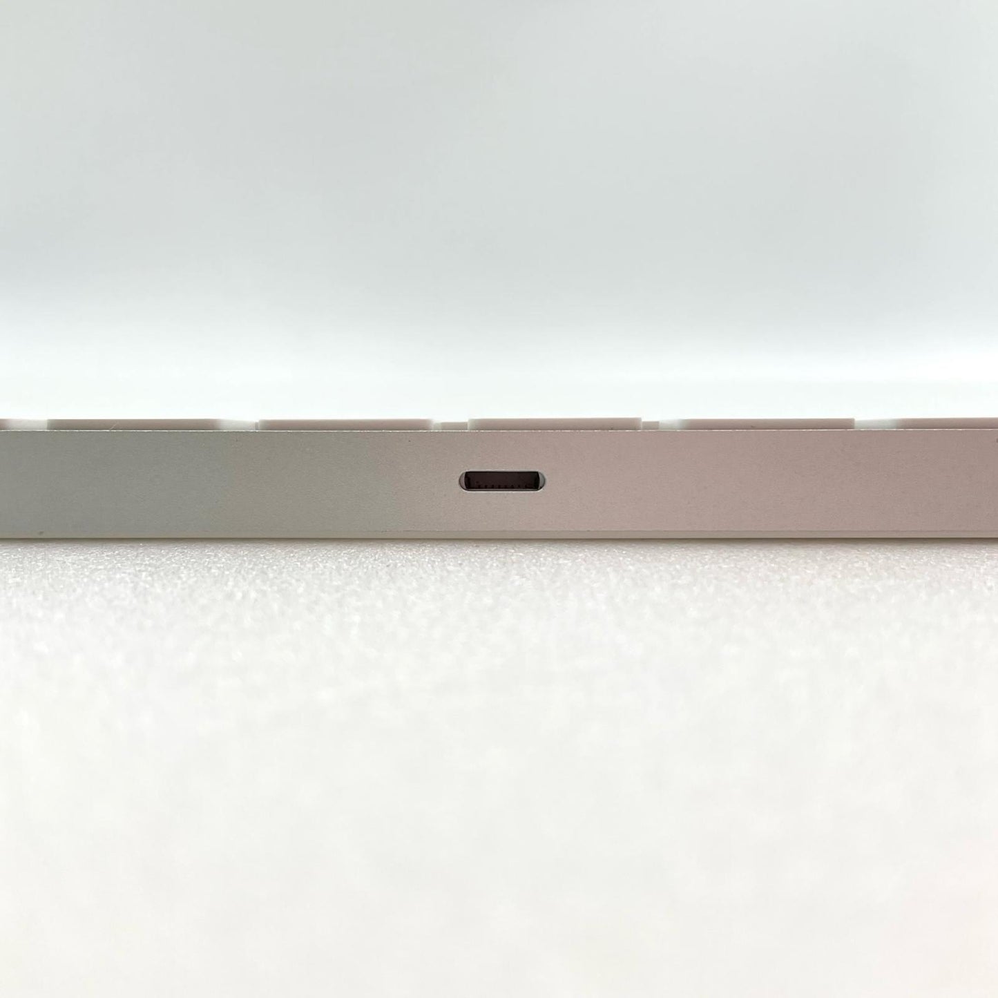 【全額返金保証】【最速発送】Apple Magic Keyboard A2450 美品 動作確認済