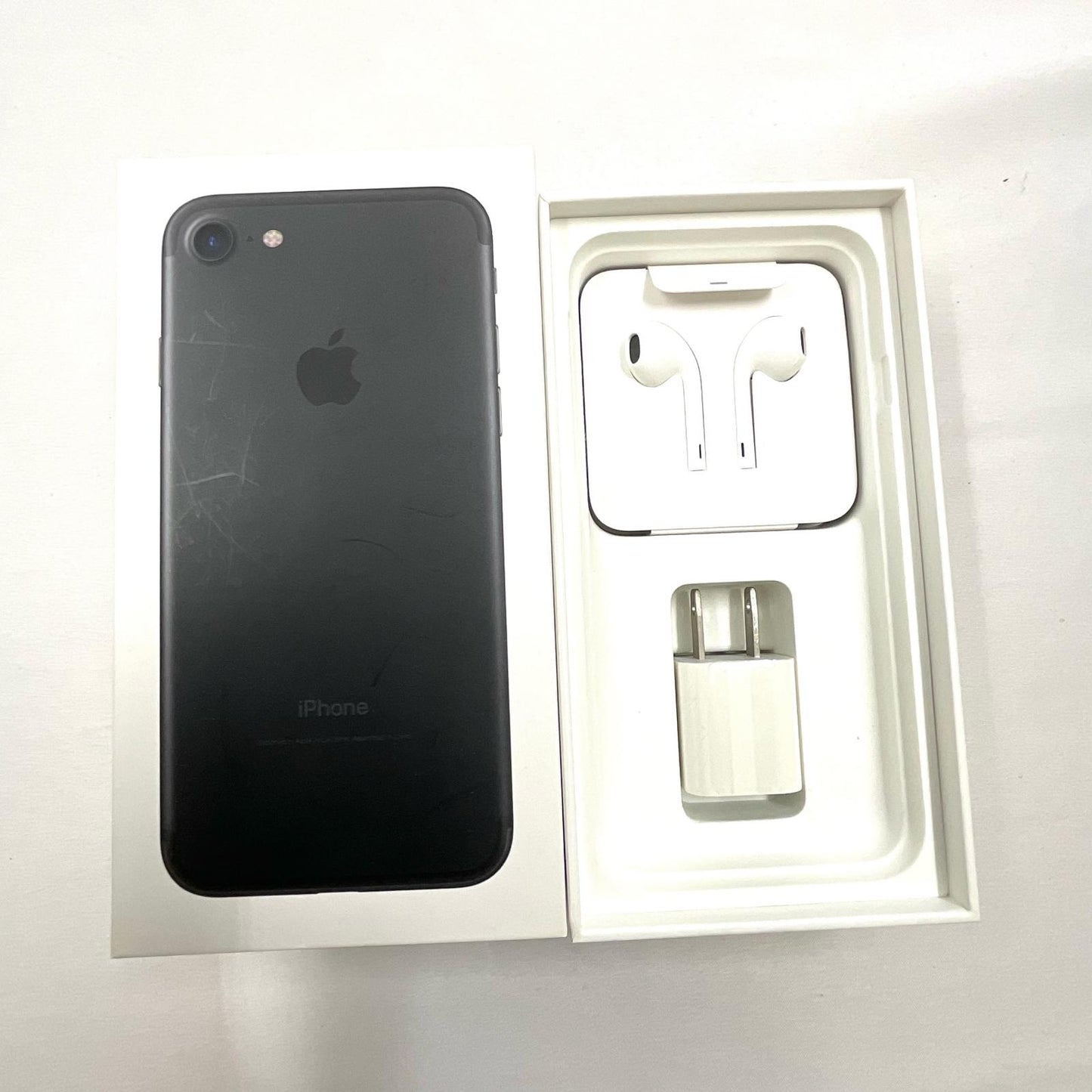 【全額返金保証】【最速発送】Apple iPhone iPhone 7 32GB ブラック docomo 白ロム 美品 動作確認済