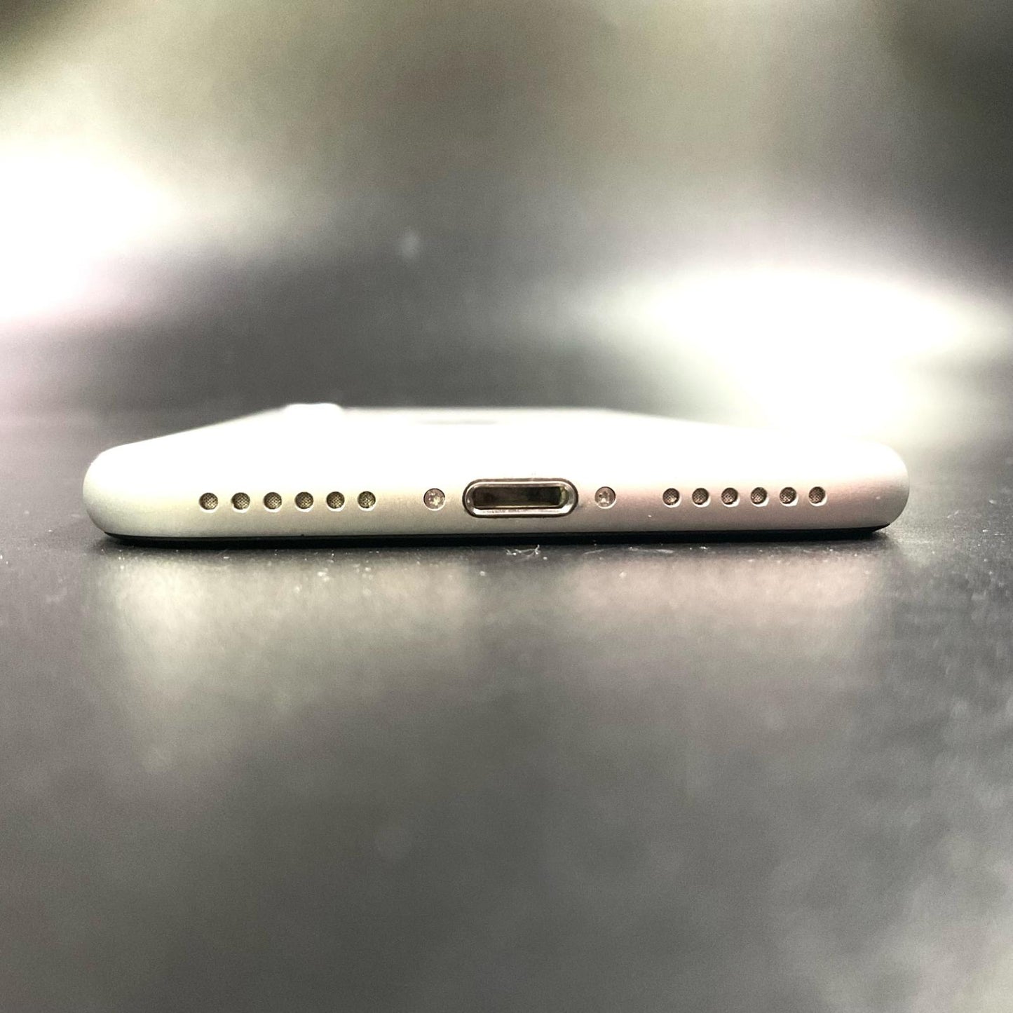 【全額返金保証】【最速発送】Apple iPhone iPhone SE(第2世代) 64GB ホワイト Softbank 白ロム 動作確認済 78%