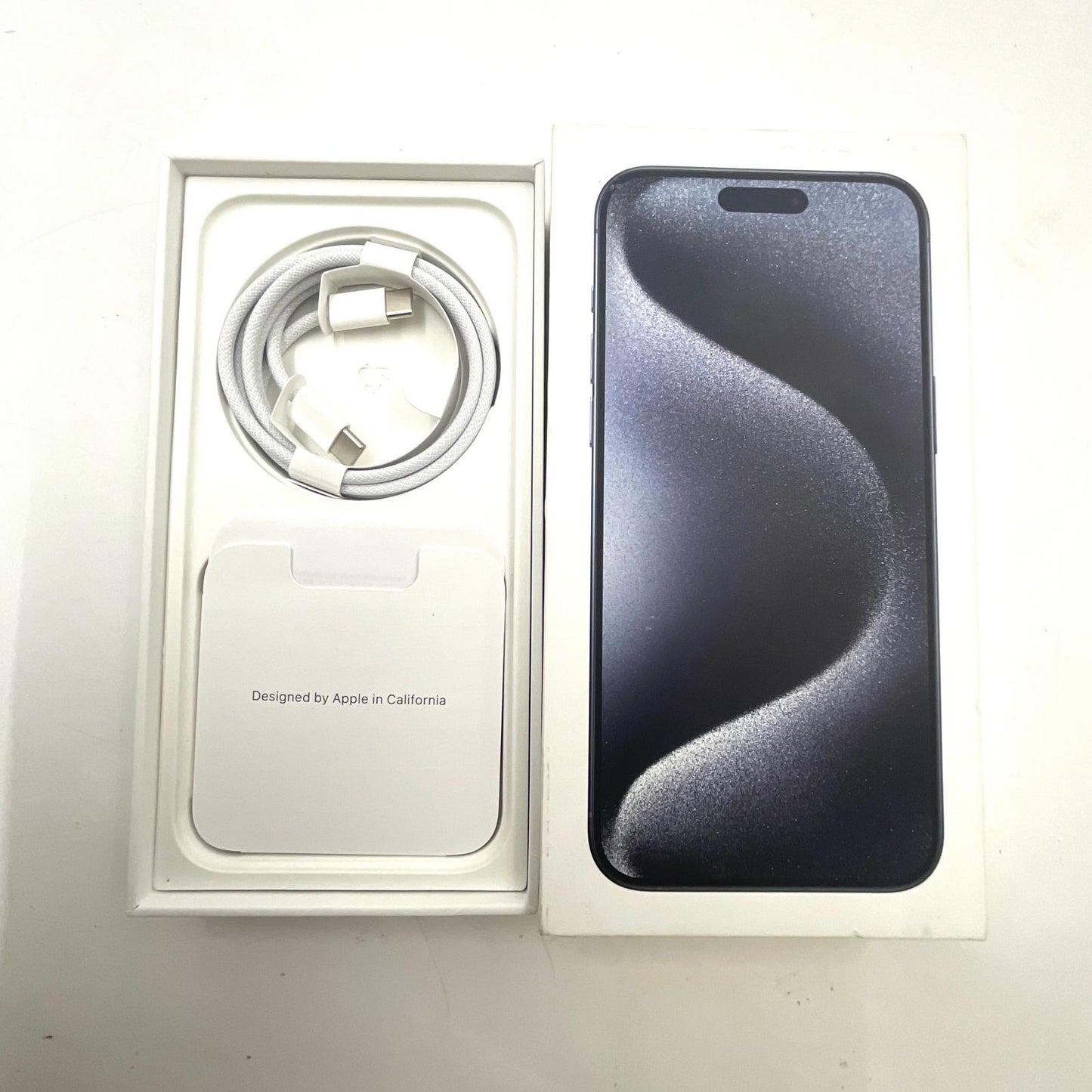 【全額返金保証】【最速発送】Apple iPhone iPhone 15 Pro Max 256GB ブルーチタニウム au SIMフリー 白ロム 動作確認済 86%