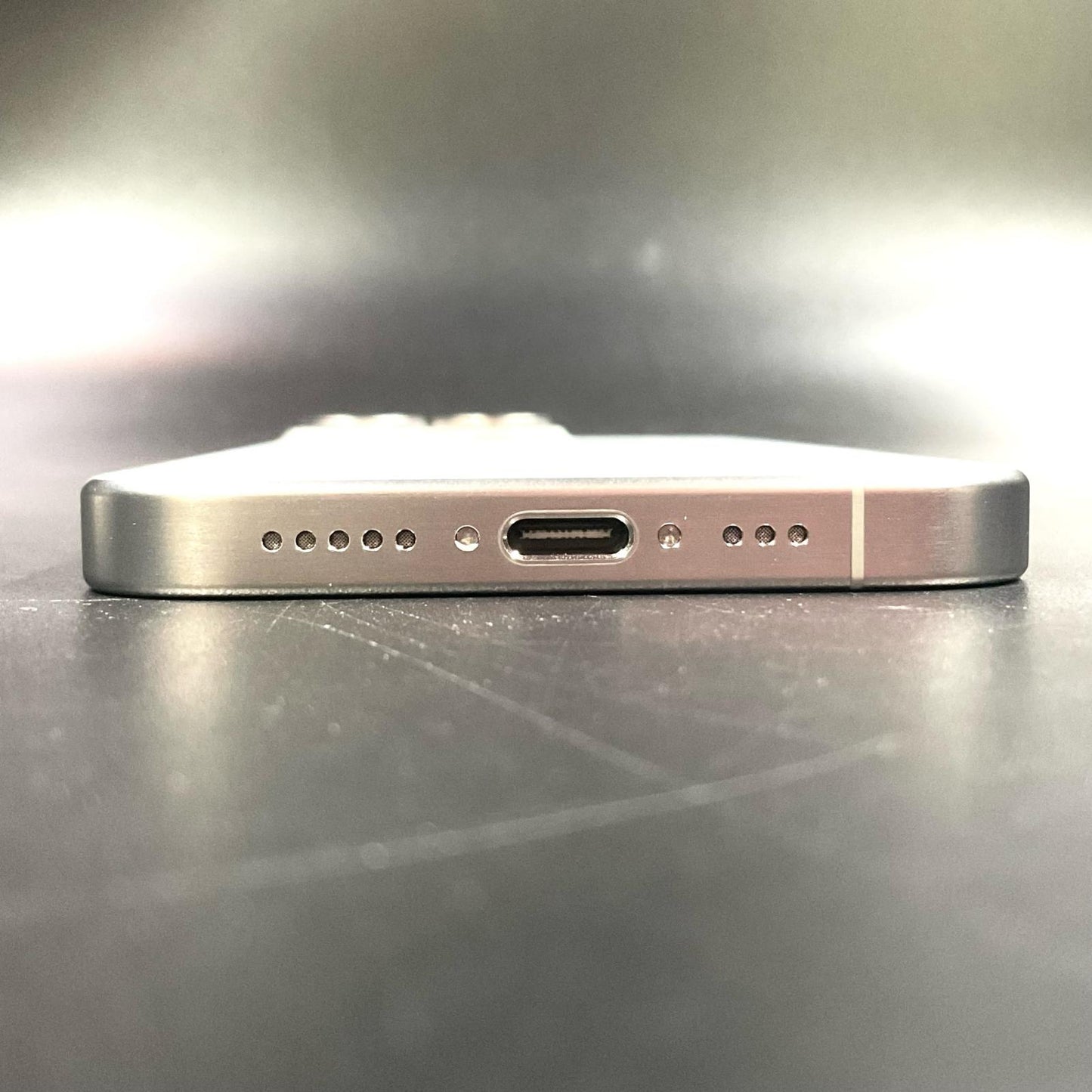 【全額返金保証】【最速発送】Apple iPhone iPhone 15 Pro 256GB シルバー Softbank 白ロム 美品 動作確認済 85%