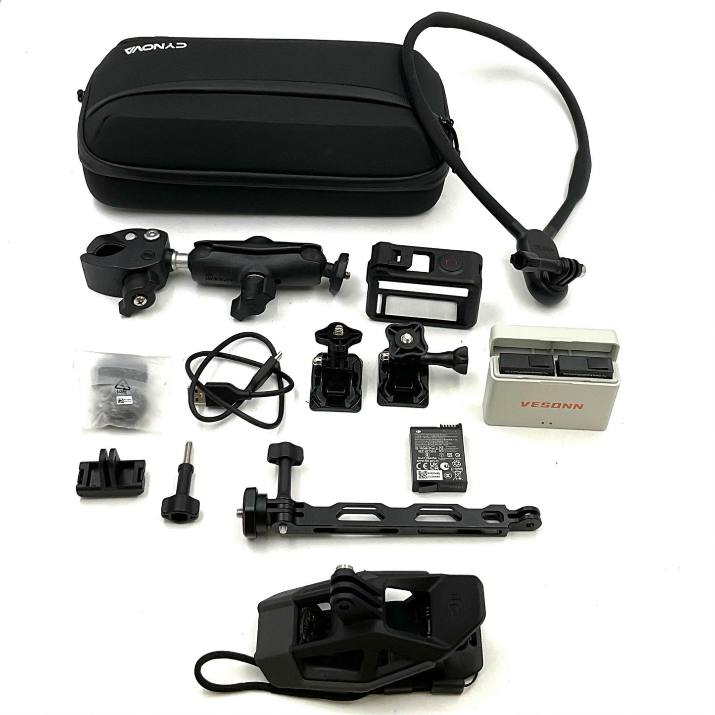 【全額返金保証】【最速発送】DJI Osmo Action 5 Pro スタンダードコンボ 美品 動作確認済