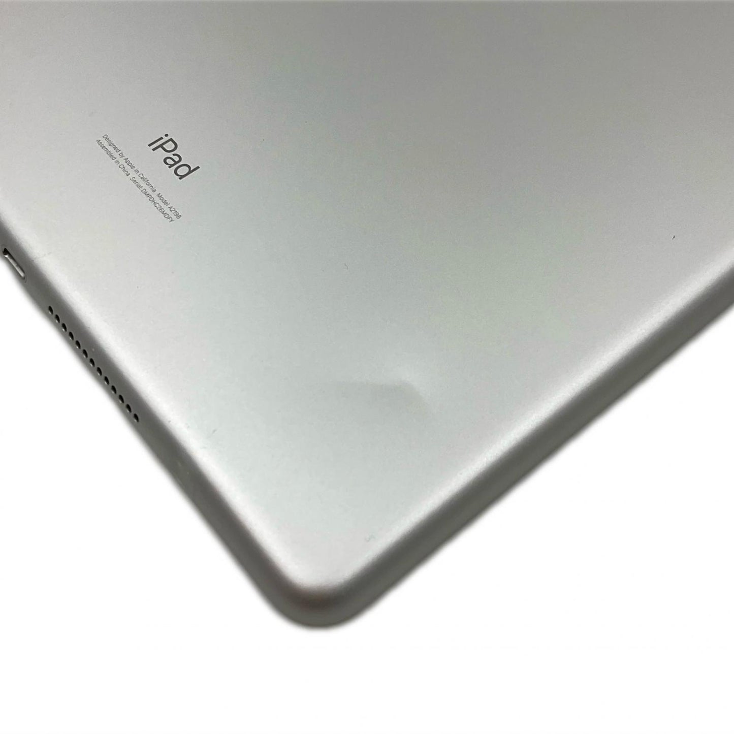 【最速発送】Apple iPad iPad 第7世代 Wi-Fi+Cellular 128GB Silver au 白ロム【難有】