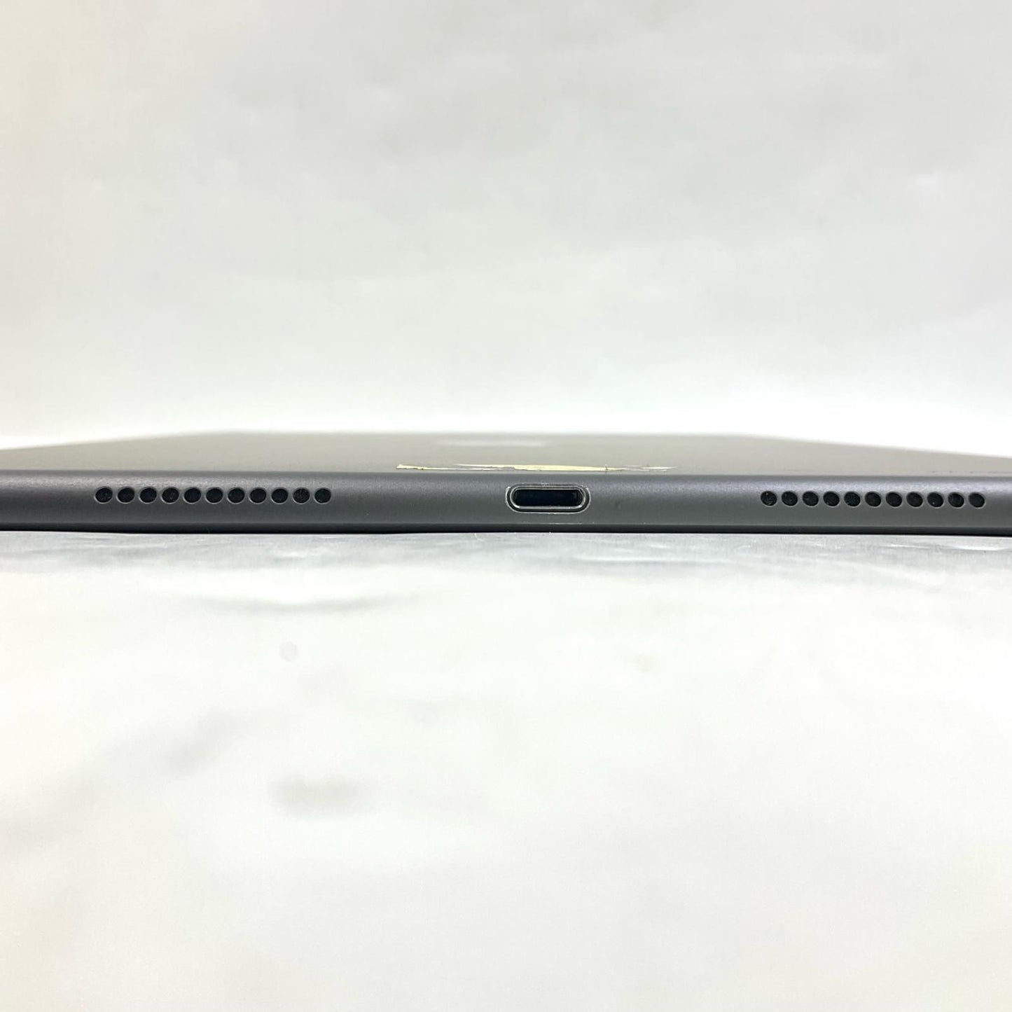 【最速発送】Apple iPad iPad Air 3 Wi-Fi+Cellular 64GB Space Gray 白ロム【難有】