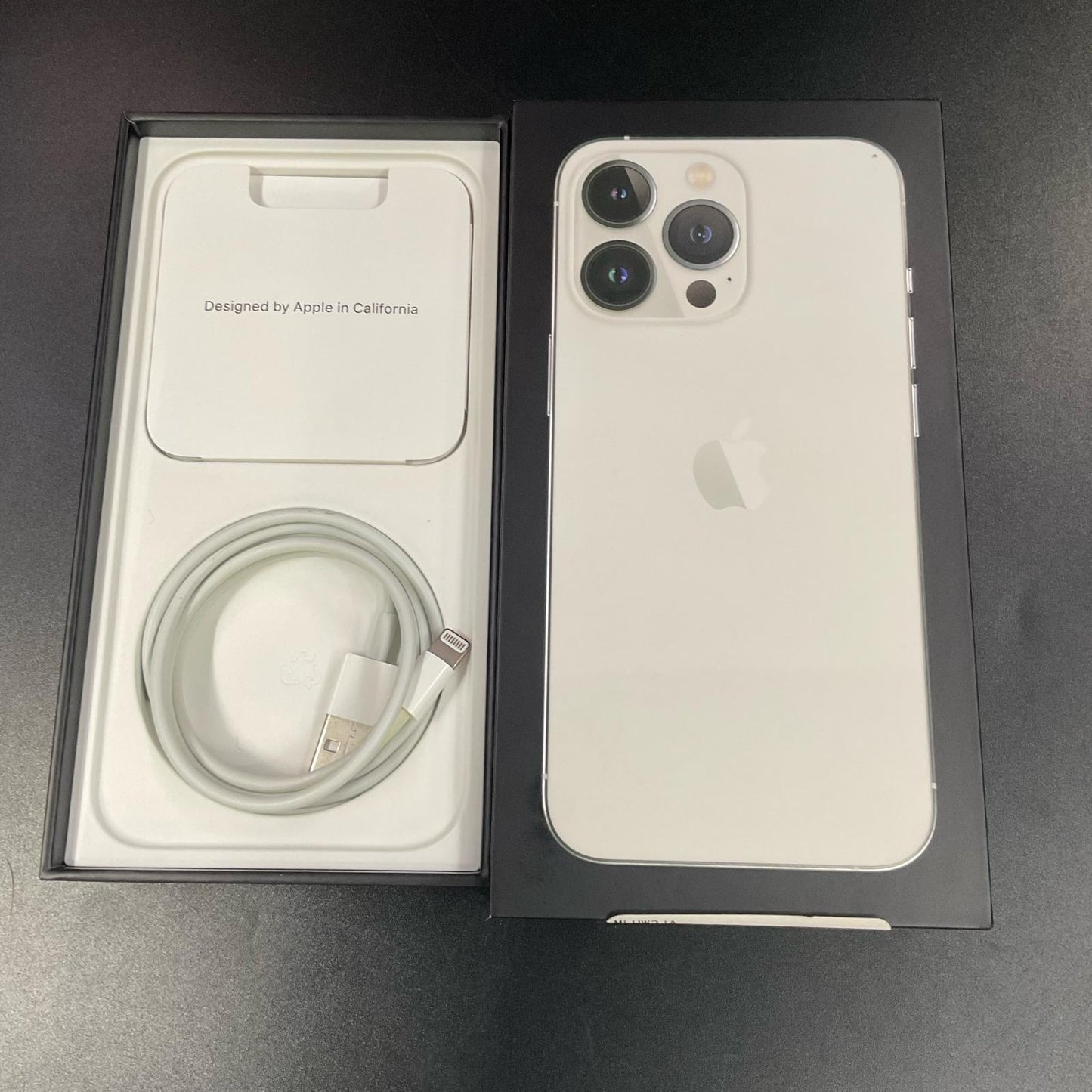 【全額返金保証】【最速発送】Apple iPhone iPhone 13 Pro 512GB シルバー au 白ロム 動作確認済 75%