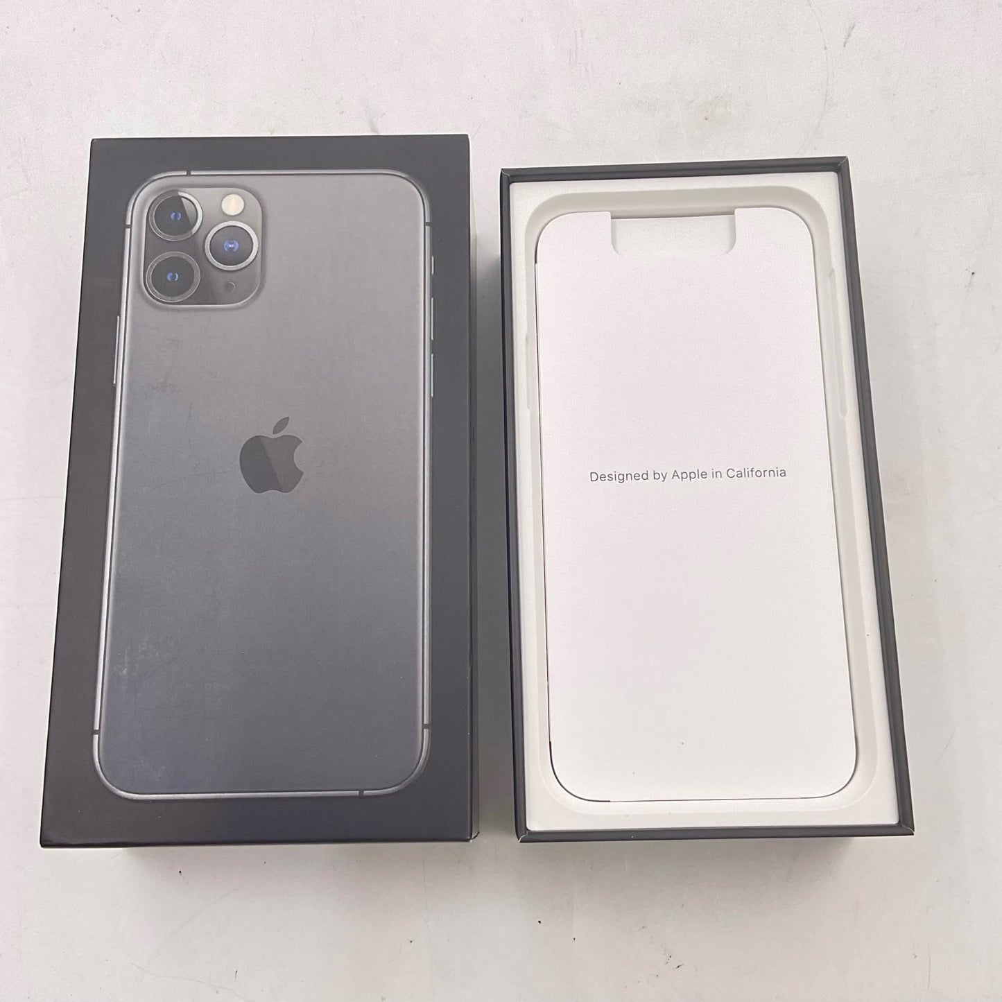 【全額返金保証】【最速発送】Apple iPhone iPhone 11 Pro 64GB スペースグレイ docomo 白ロム 動作確認済 97%