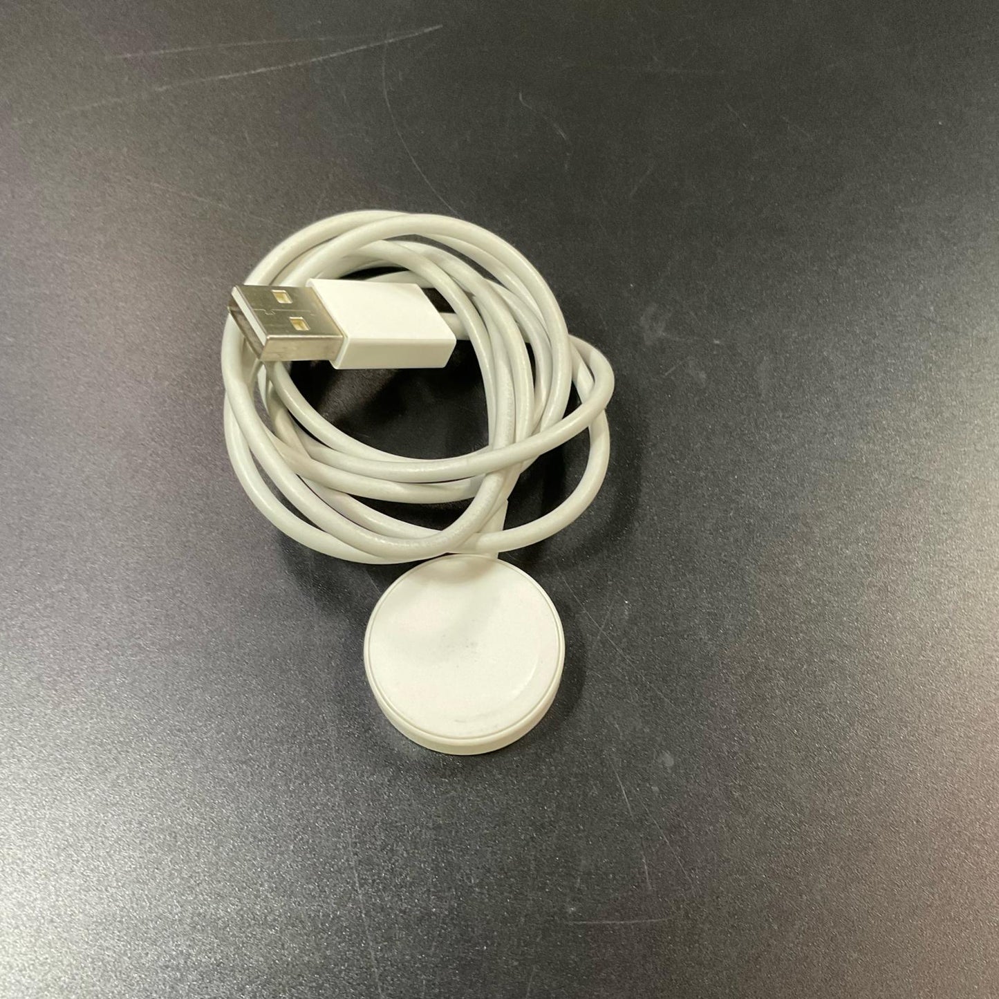 【全額返金保証】【最速発送】Apple Watch Series 5 アルミニウム 40mm GPS+Cellular 白ロム 85% 美品 動作確認済
