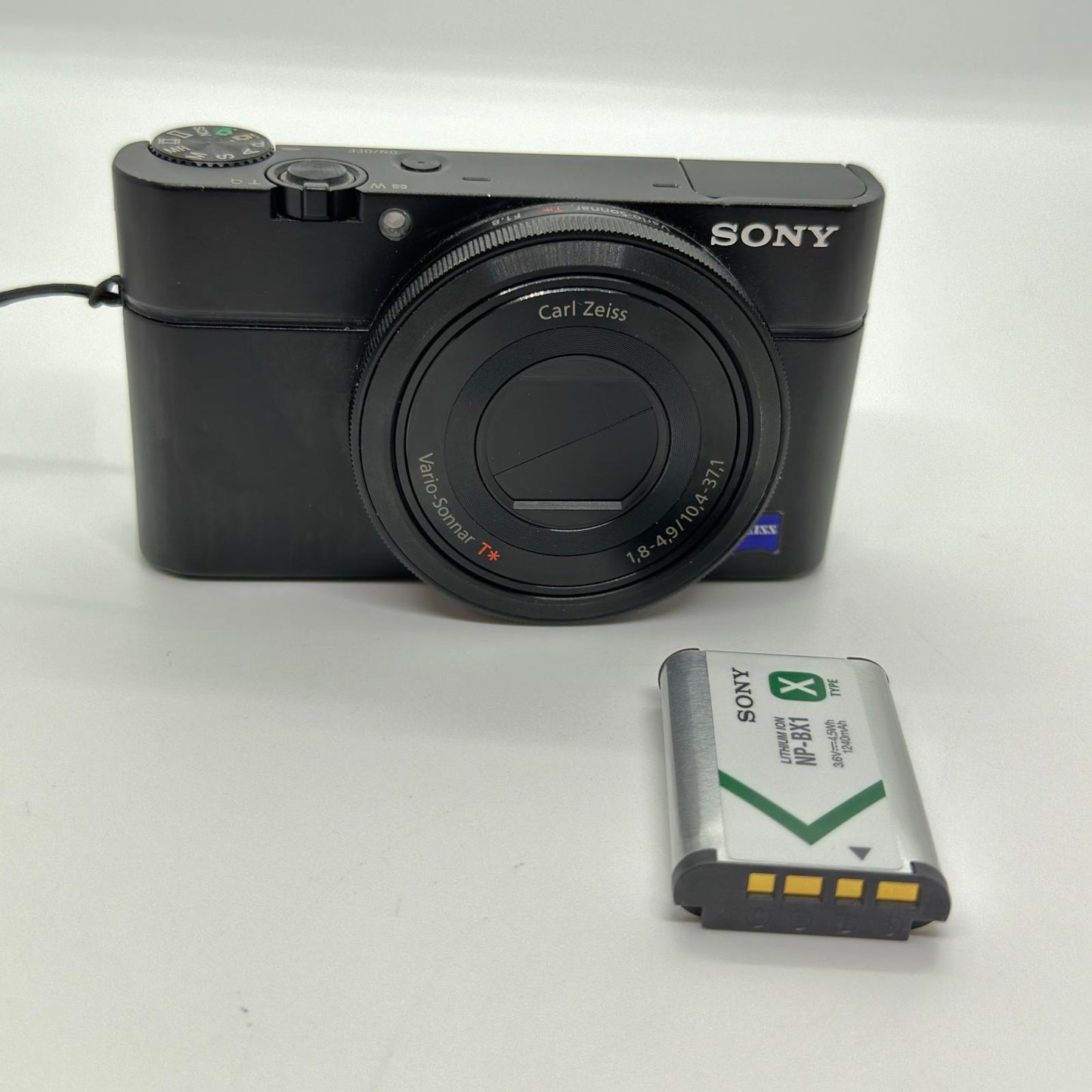 【全額返金保証】【最速発送】Sony コンパクトデジタルカメラ サイバーショット DSC-RX100 美品 動作確認済