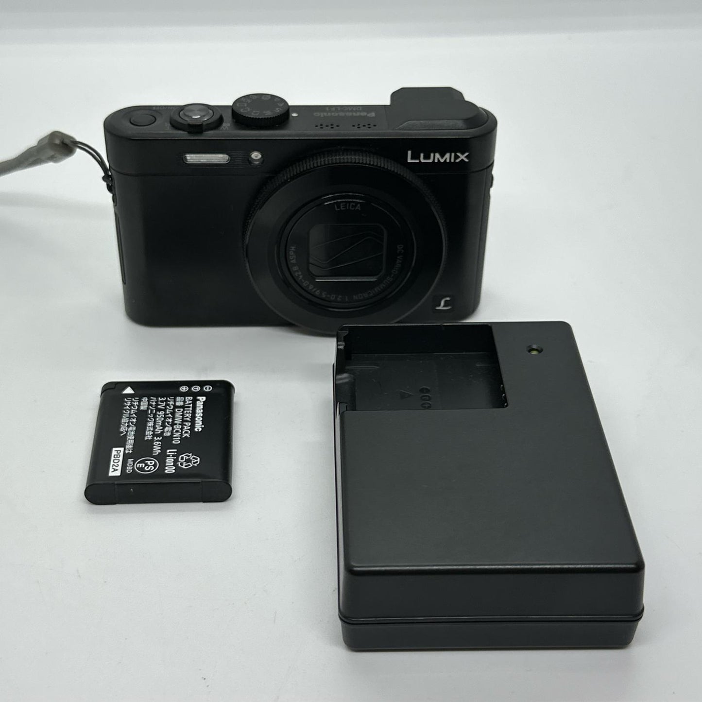 【最速発送】Panasonic コンパクトデジタルカメラ LUMIX DMC-LF1【難有】