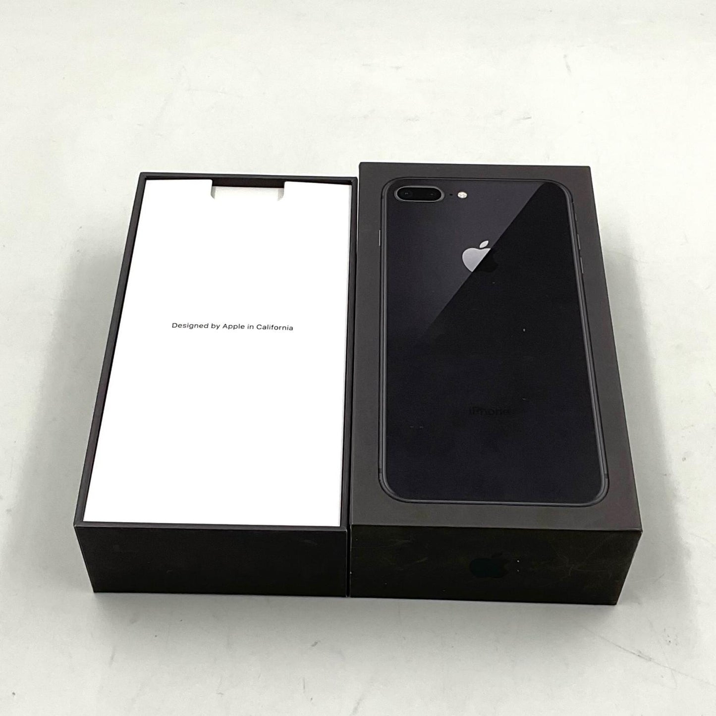 【全額返金保証】【最速発送】Apple iPhone iPhone 8 Plus 256GB スペースグレイ docomo 白ロム 動作確認済 72%