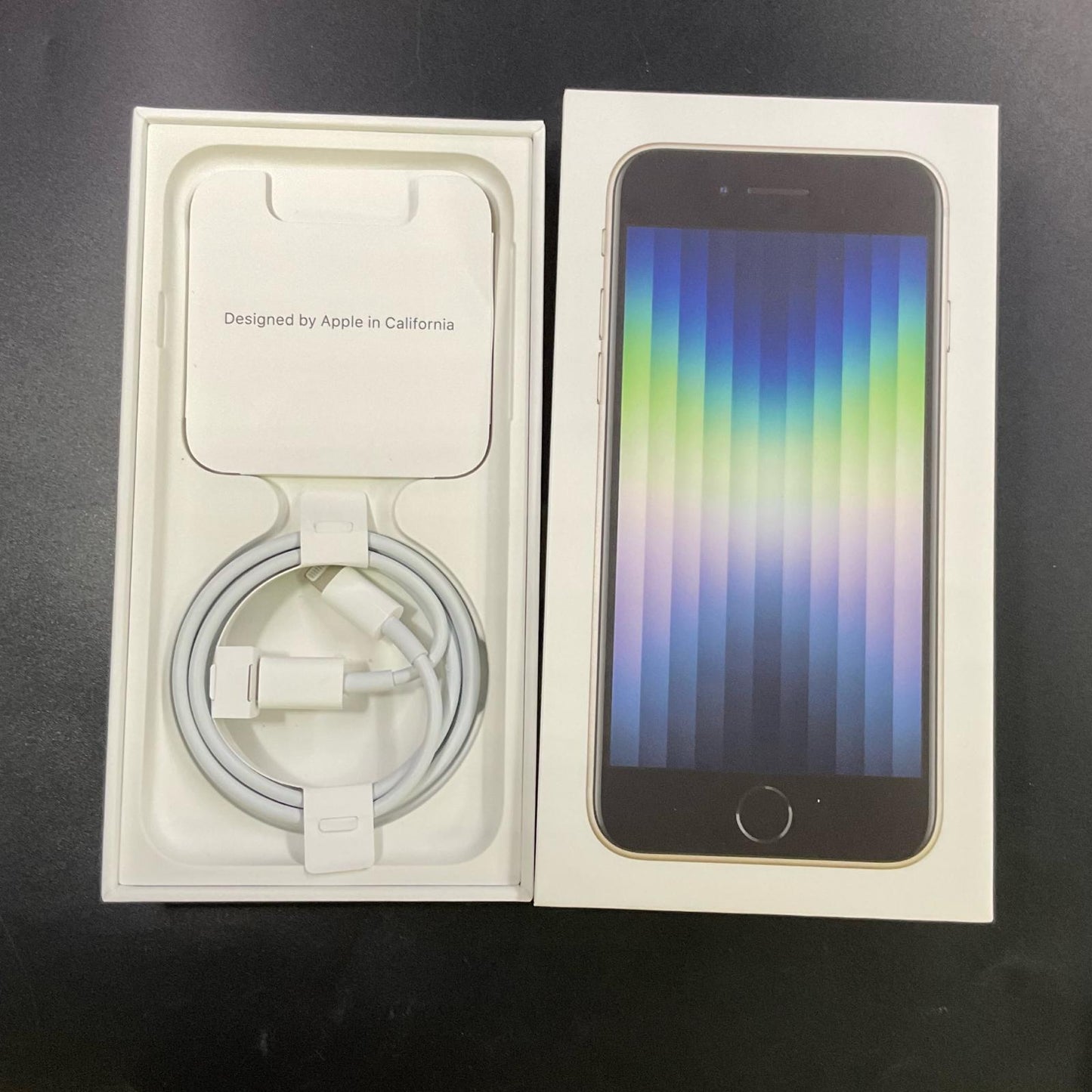 【全額返金保証】【最速発送】Apple iPhone iPhone SE(第3世代) 128GB スターライト docomo 白ロム 美品 動作確認済 88%