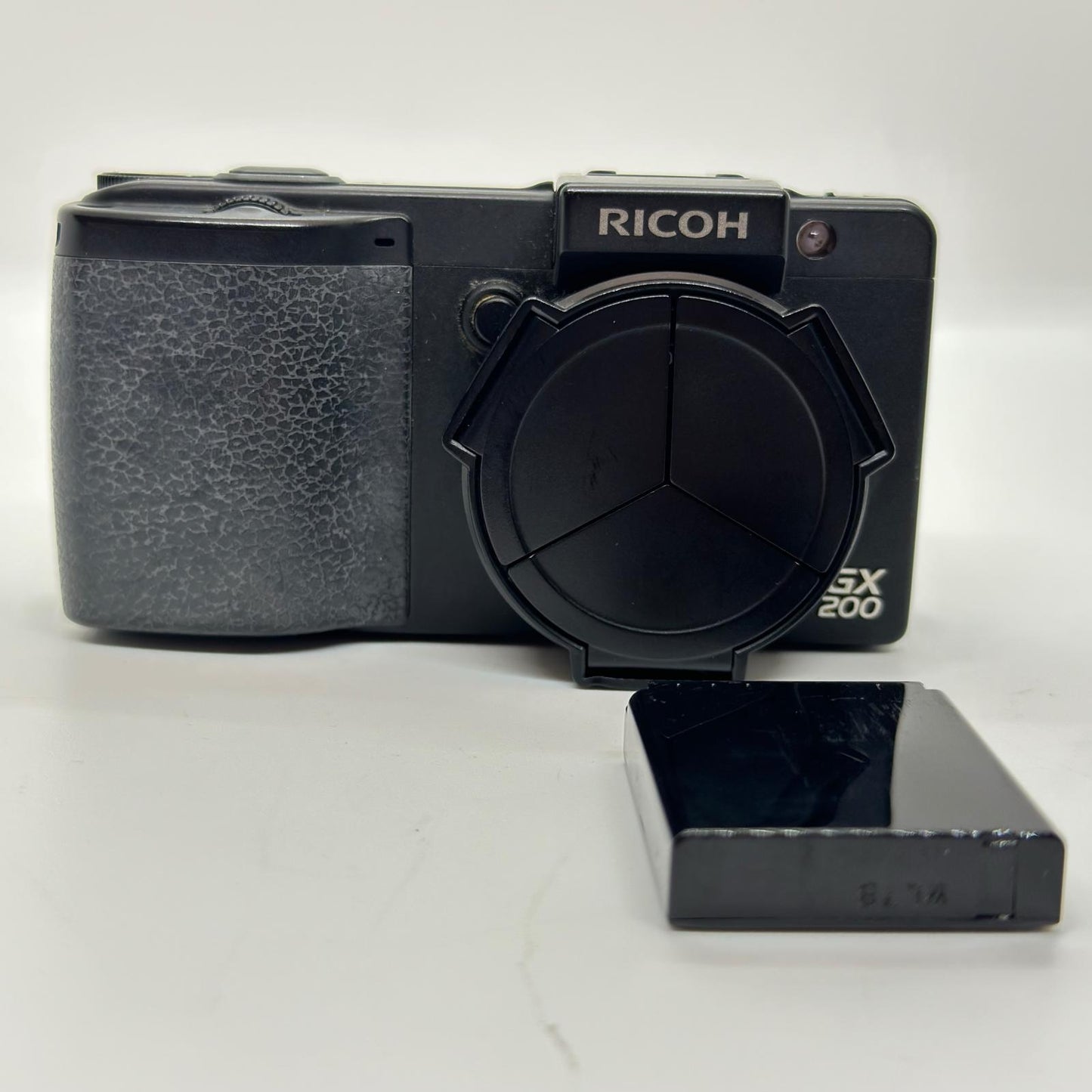 【全額返金保証】【最速発送】RICOH コンパクトデジタルカメラ GX200 ボディ 動作確認済