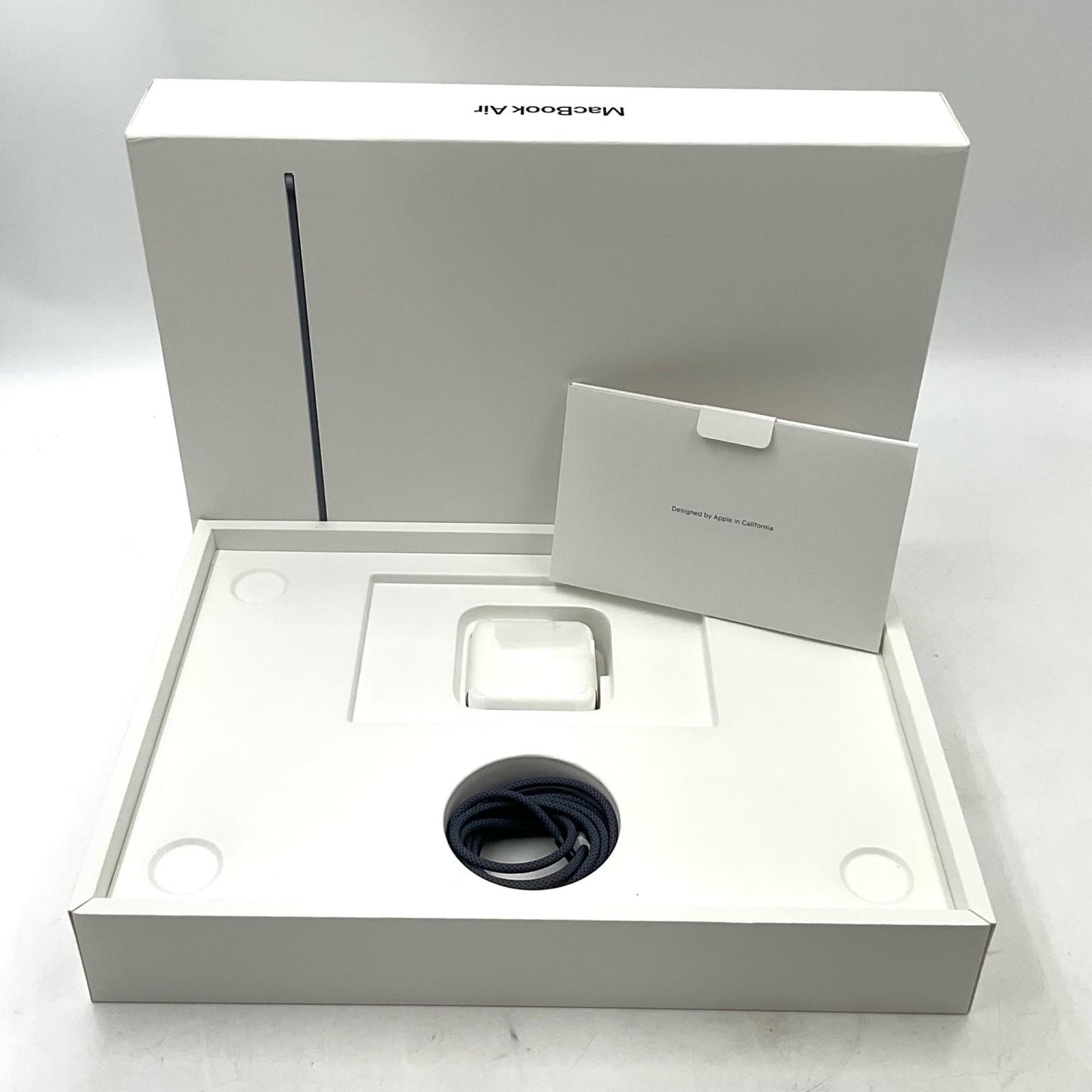 【全額返金保証】【最速発送】Apple MacBook Air 13インチ 2022 M2 8コア 16GB 256GB ミッドナイト 美品 動作確認済