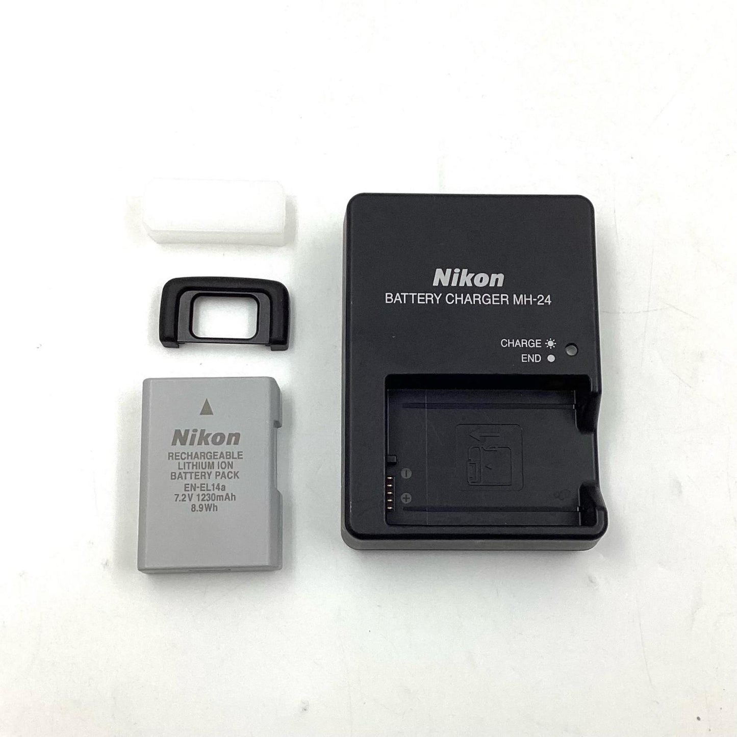 【全額返金保証】【最速発送】Nikon デジタル一眼 D5600 ボディ ブラック 美品 動作確認済