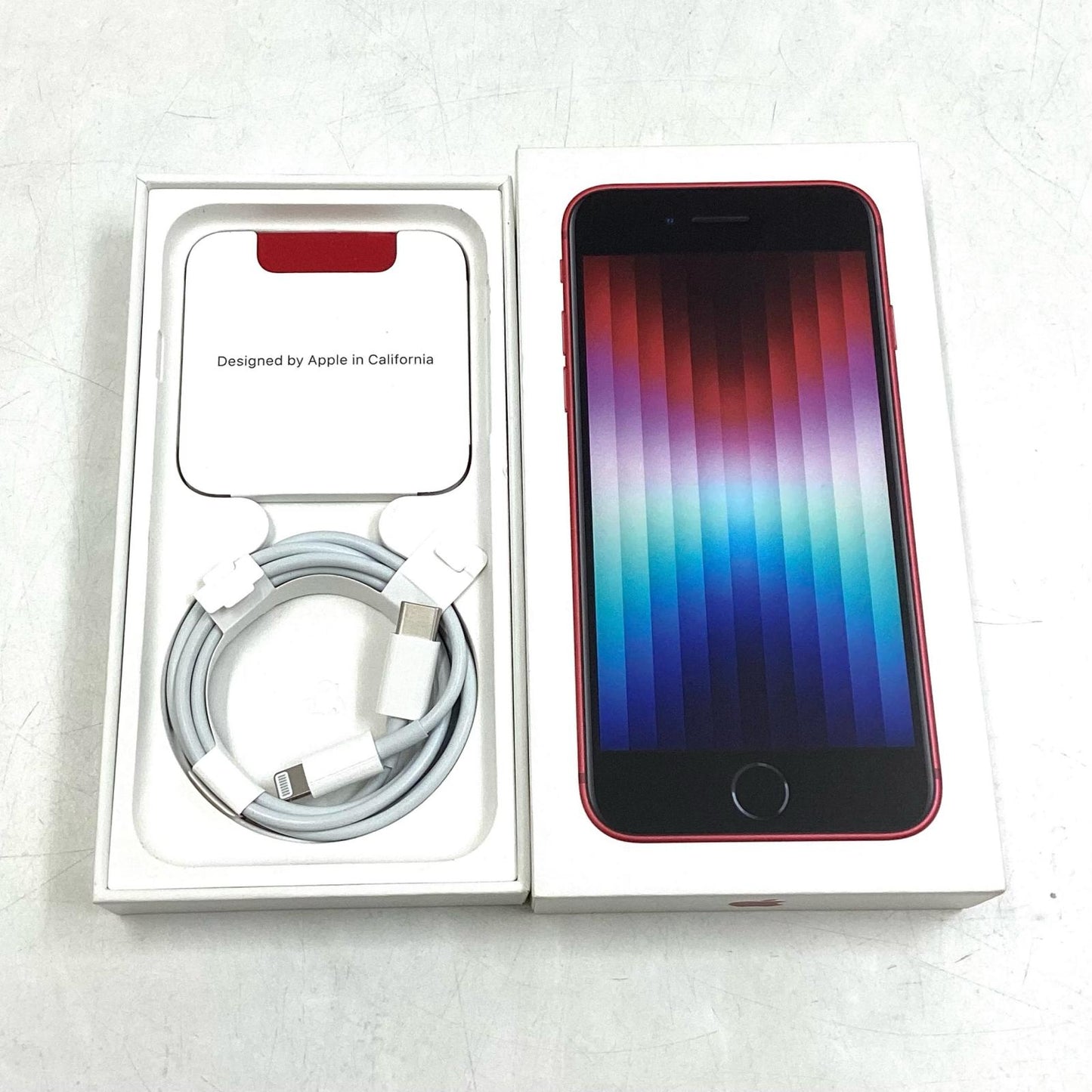 【最速発送】Apple iPhone iPhone SE(第3世代) 64GB (PRODUCT)RED au SIMフリー 白ロム【難有】 81%