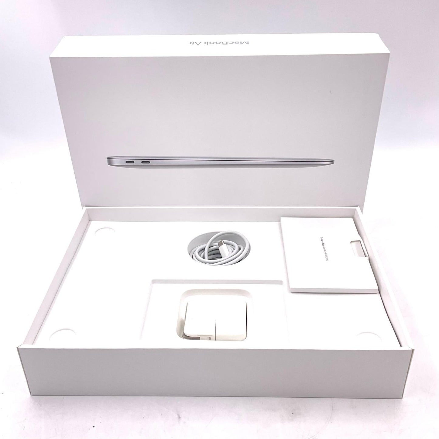 【全額返金保証】【最速発送】Apple MacBook Air 13.3インチ 2020 Apple M1 8GB 256GB シルバー 100% 美品 動作確認済