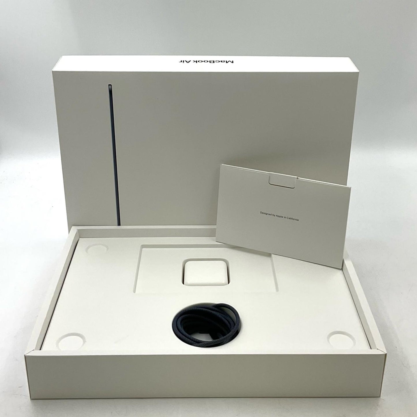 【全額返金保証】【最速発送】Apple MacBook Air 13インチ 2024 Apple M3 16GB 256GB ミッドナイト 100% 美品 動作確認済