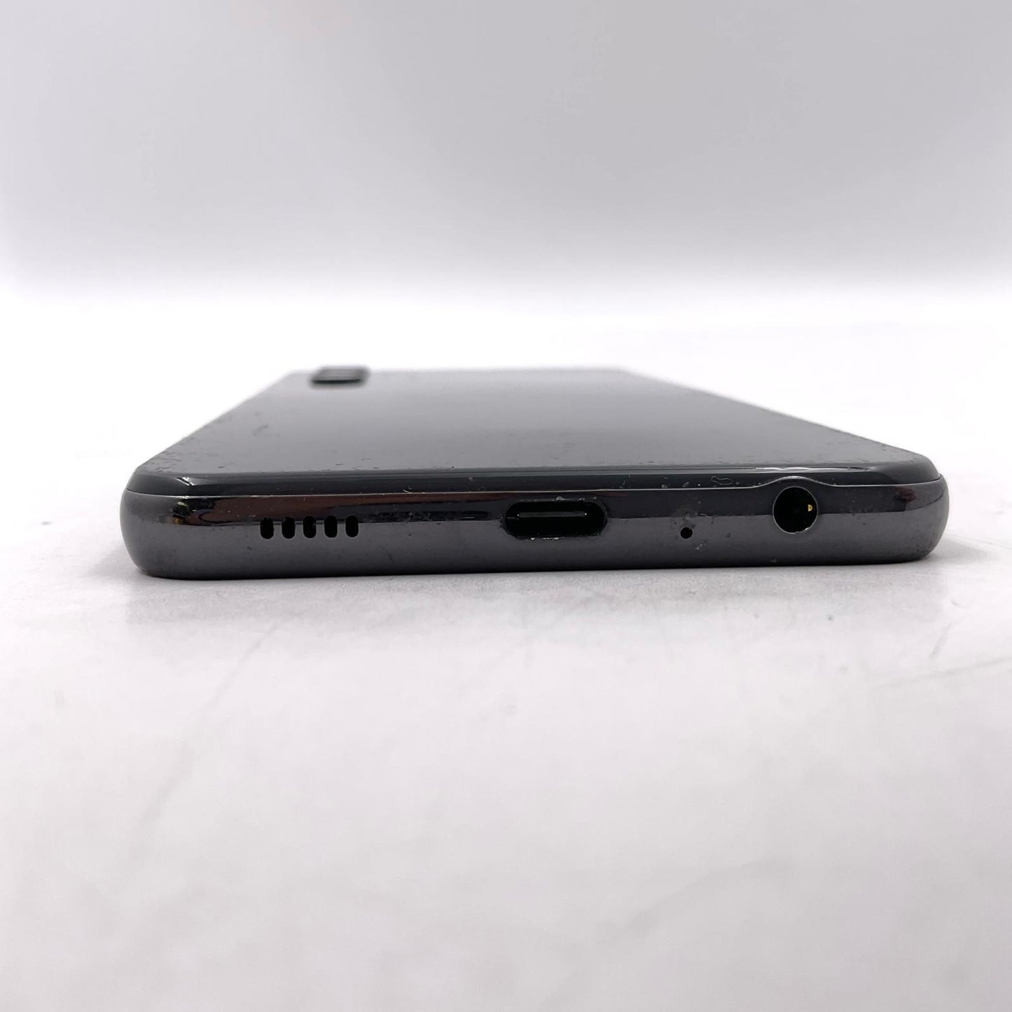 【全額返金保証】【最速発送】SAMSUNG Galaxy A32 5G 64GB オーサムブラック au SCG08 白ロム 動作確認済