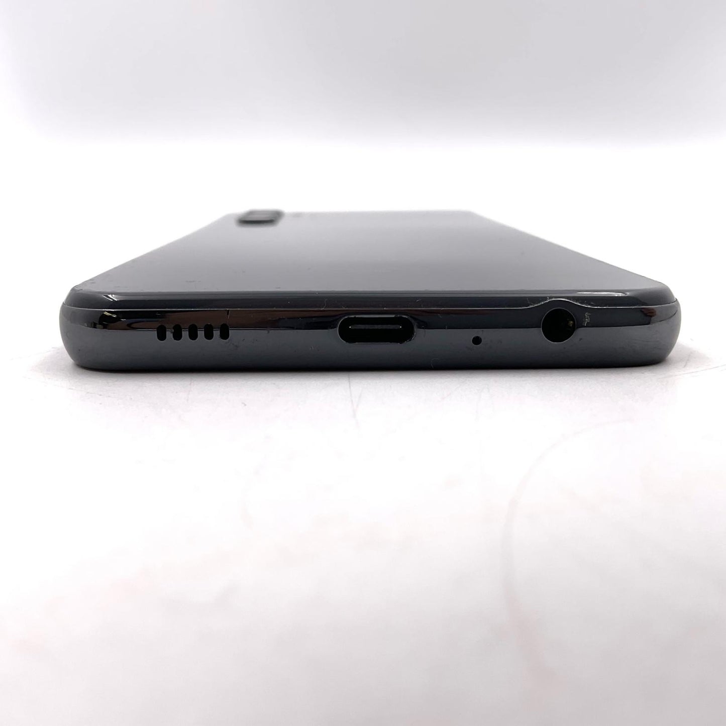 【全額返金保証】【最速発送】SAMSUNG Galaxy A32 5G 64GB オーサムブラック au SCG08 白ロム 動作確認済