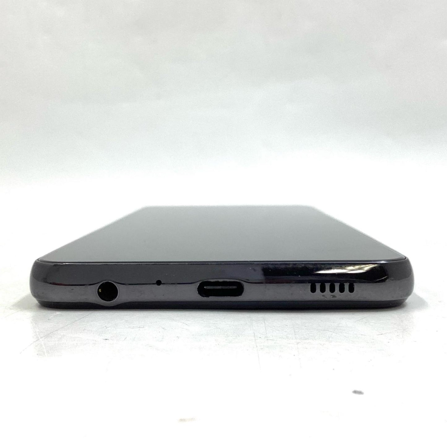 【全額返金保証】【最速発送】SAMSUNG Galaxy A32 5G 64GB オーサムブラック au SCG08 白ロム 動作確認済