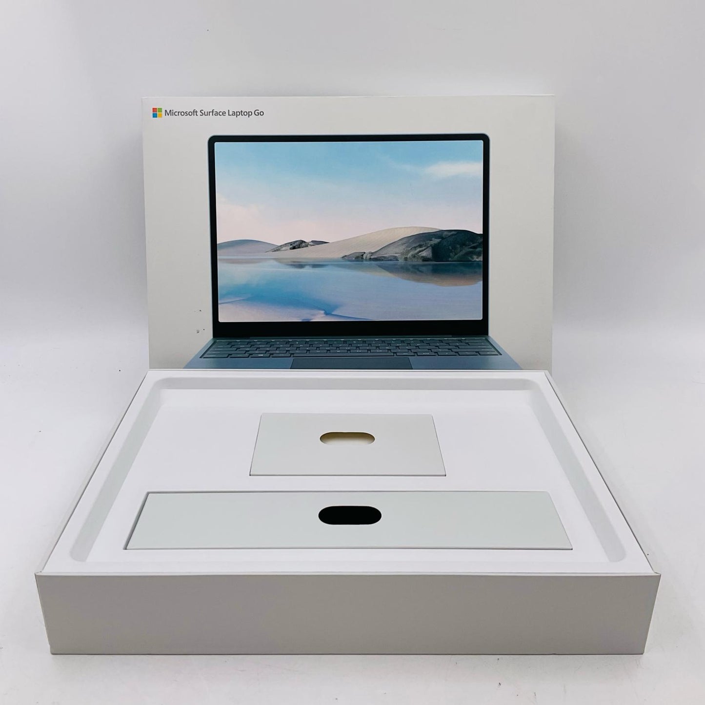【全額返金保証】【最速発送】Microsoft Surface Laptop Go THH-00034 i5-1035G1 8GB M.2 SSD 128GB 87.2% 美品 動作確認済