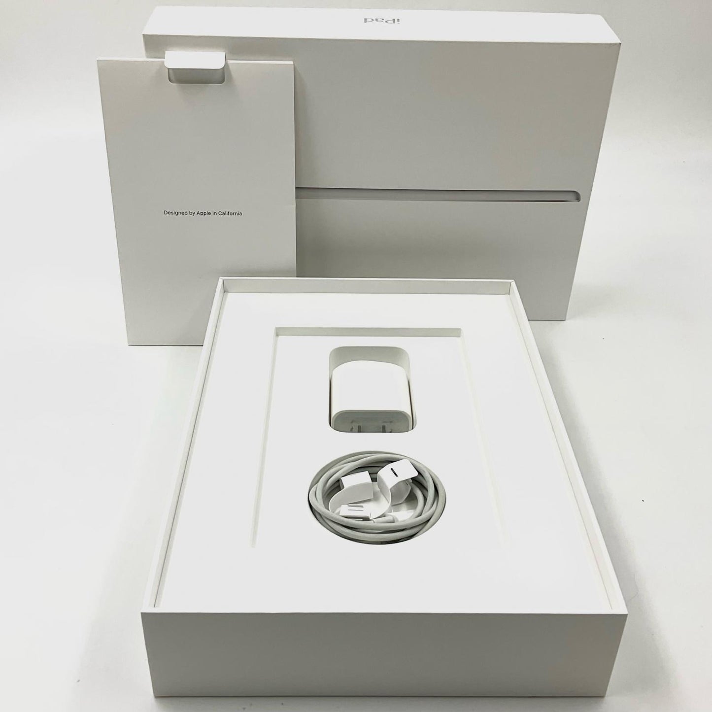 【全額返金保証】【最速発送】Apple iPad iPad 10.2インチ 第9世代 64GB シルバー Wi-Fi 動作確認済