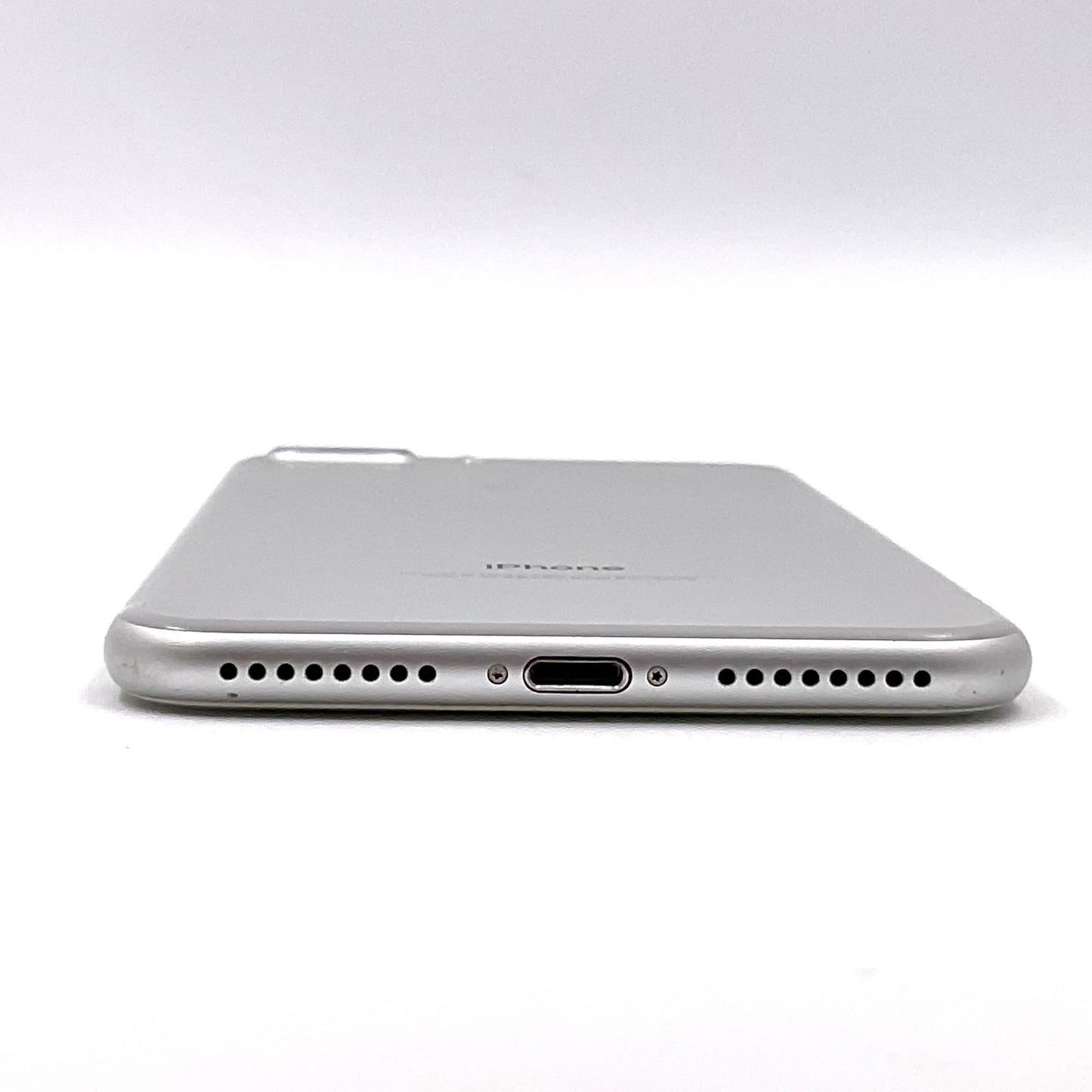 【最速発送】Apple iPhone iPhone Plus 7 128GB シルバー au SIMフリー 白ロム【難有】 83%