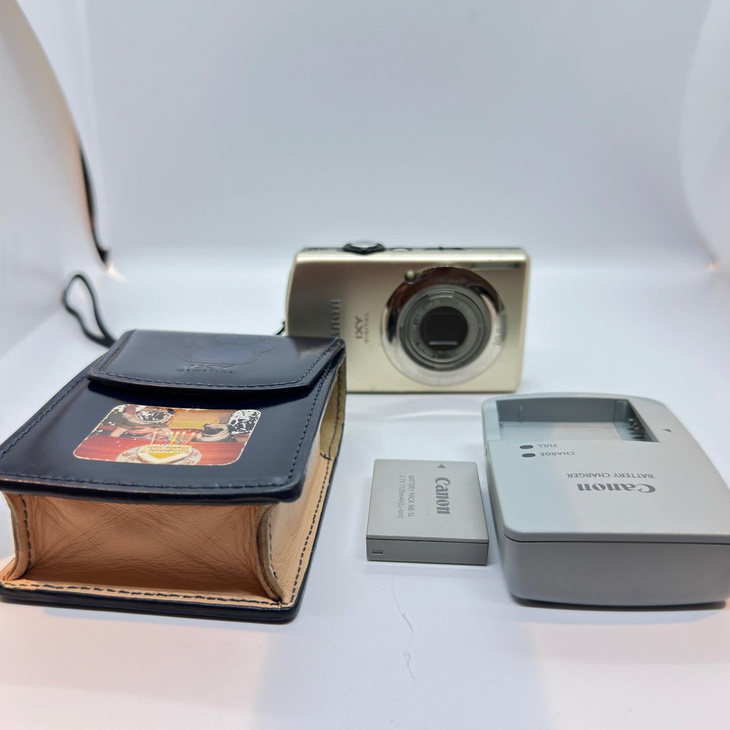 【全額返金保証】【最速発送】 コンパクトデジタルカメラ IXY DIGITAL 920 IS ゴールド 動作確認済