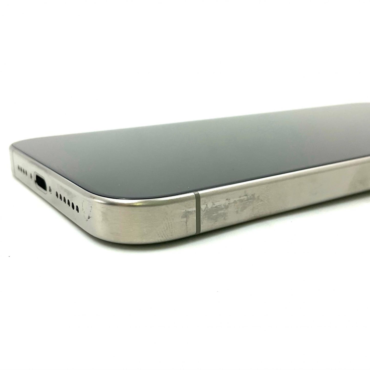 【全額返金保証】【最速発送】Apple iPhone iPhone 15 Pro Max 256GB ナチュラルチタニウム au 白ロム 美品 動作確認済 99%