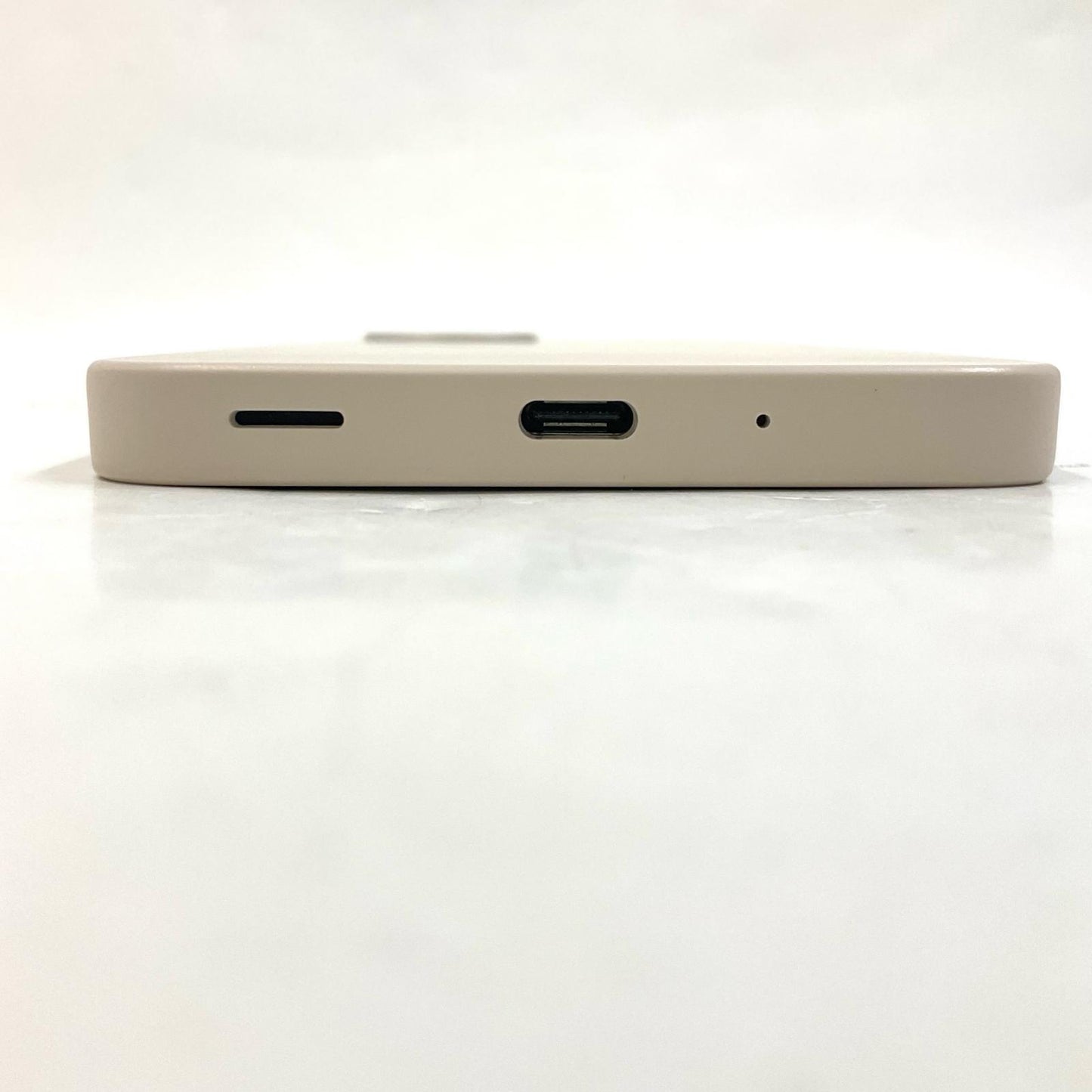 【全額返金保証】【最速発送】SHARP AQUOS wish4 64GB White docomo SH-52E 白ロム 美品 動作確認済