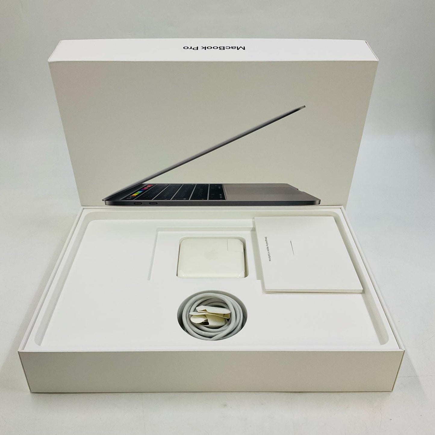 【全額返金保証】【最速発送】Apple MacBook Pro 13インチ 2019 2.8GHz クアッドコアIntel Core i7 16GB 1TB シルバー 動作確認済