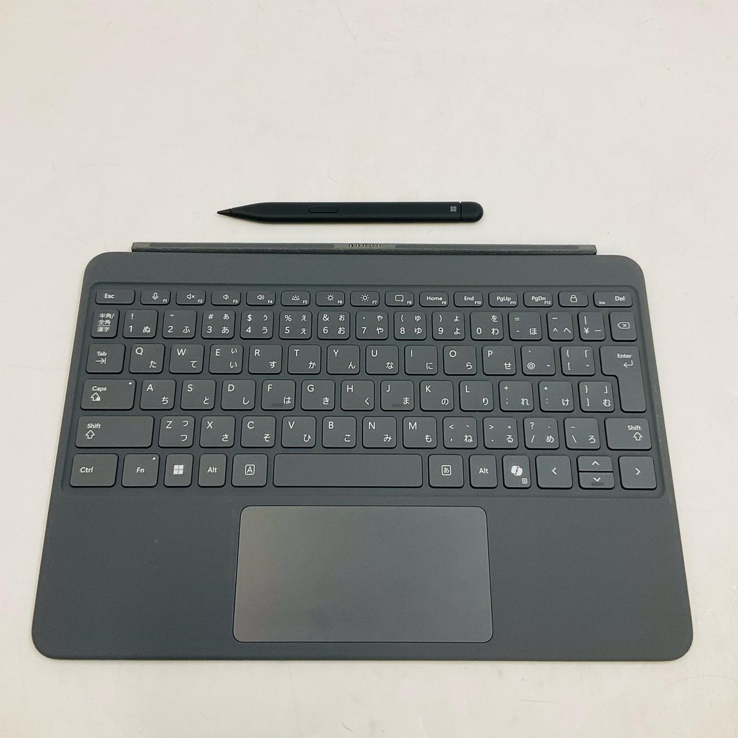 【全額返金保証】【最速発送】Microsoft Surface Pro 1st Edition 12インチ 2110 Snapdragon X Plus (8-core) @ 3.30 GHz 16GB SSD 256GB 100% 美品 動作確認済