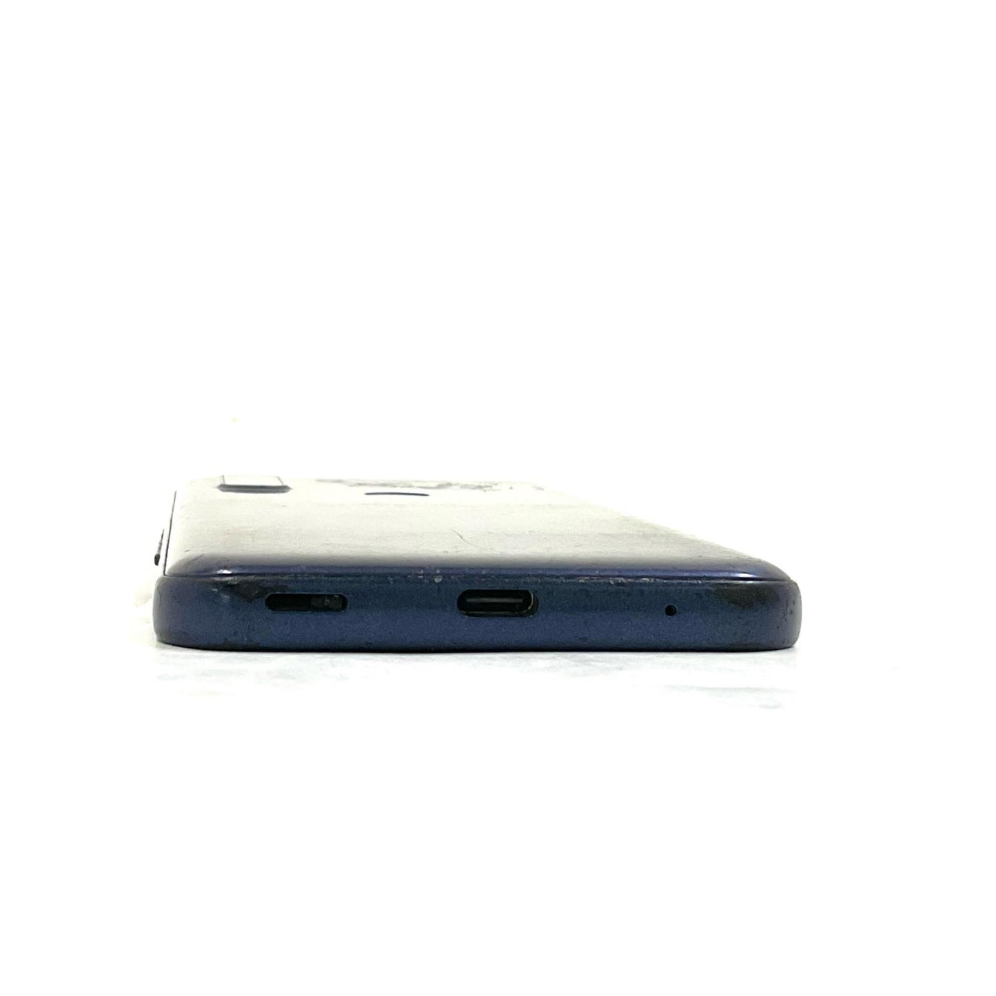 【最速発送】 arrows We 64GB ブルー系 docomo SIMフリー F-51B 白ロム【難有】